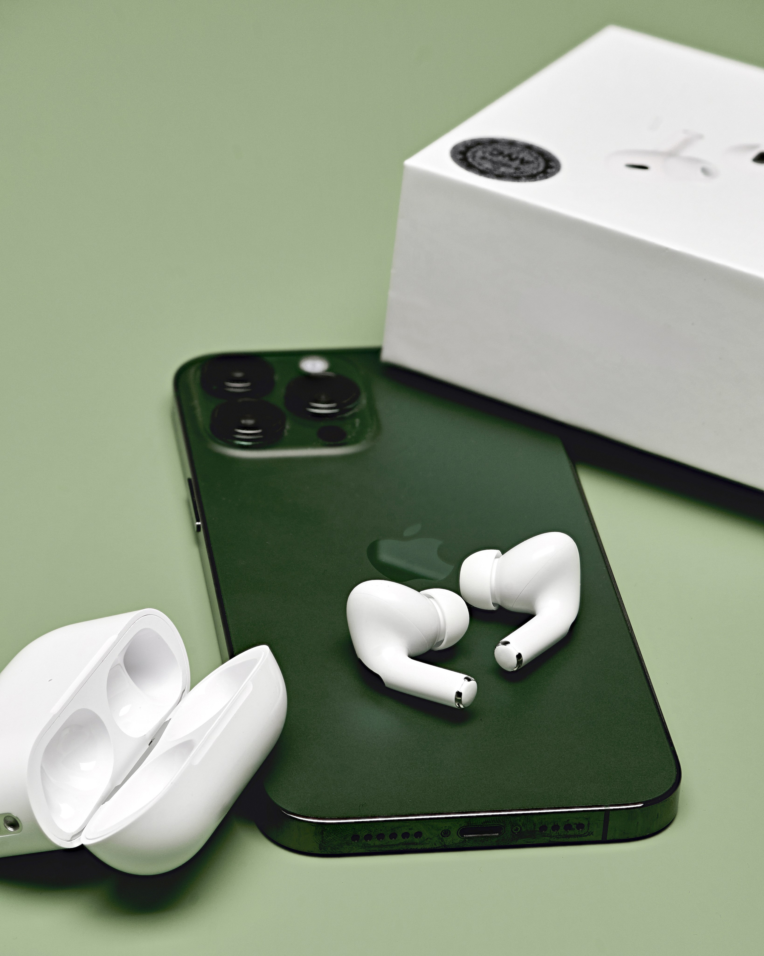 Предметная съёмка аксессуаров и техники — коммерческий фотограф Уфа.