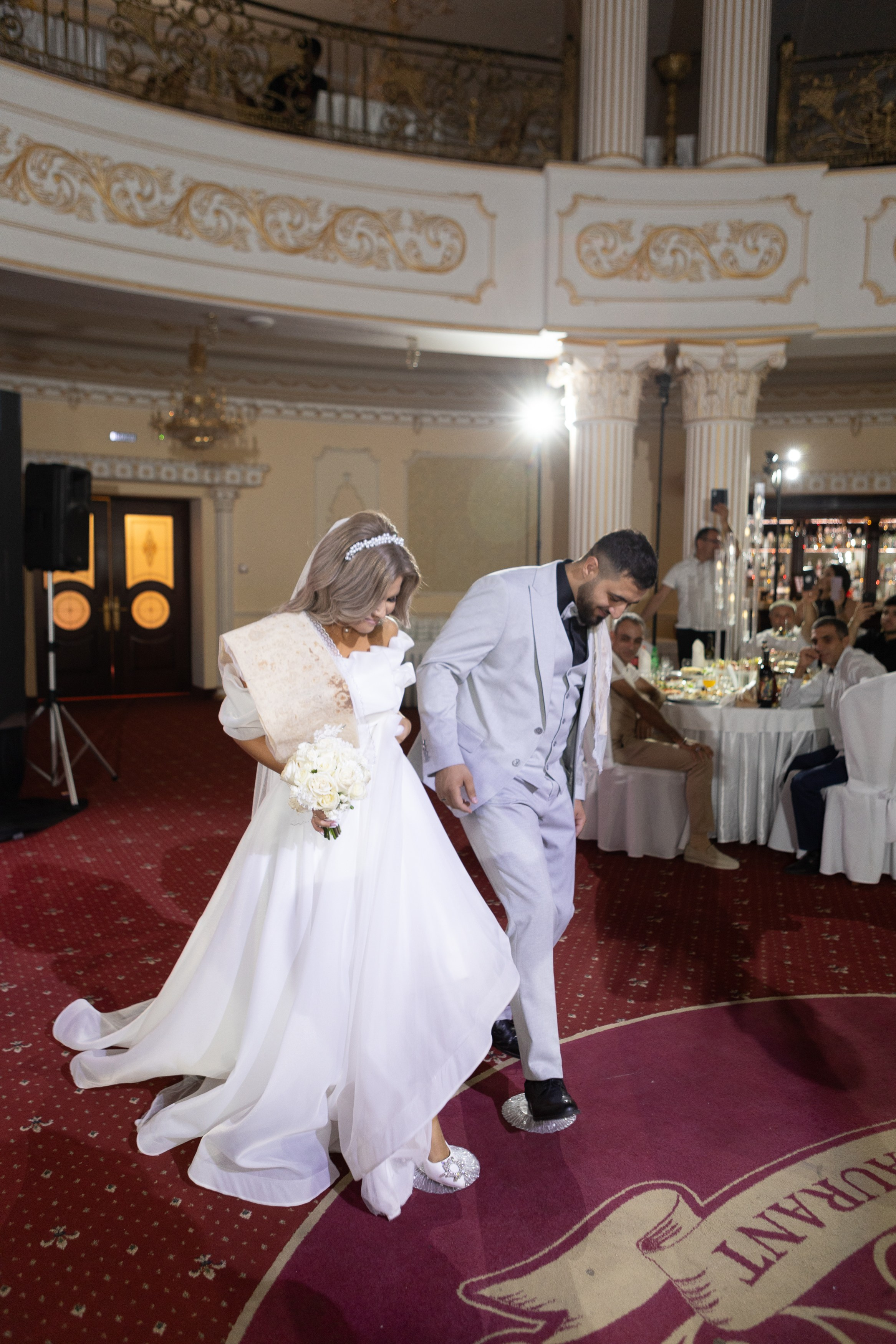 Свадебный фотограф Уфа — Руслан ГабдлисламовЖивые эмоции, красивые кадры, воспоминания на всю жизнь.Работаю по всей Республике Башкортоста. Свадебный фотограф Уфа Руслан Габдлисламов