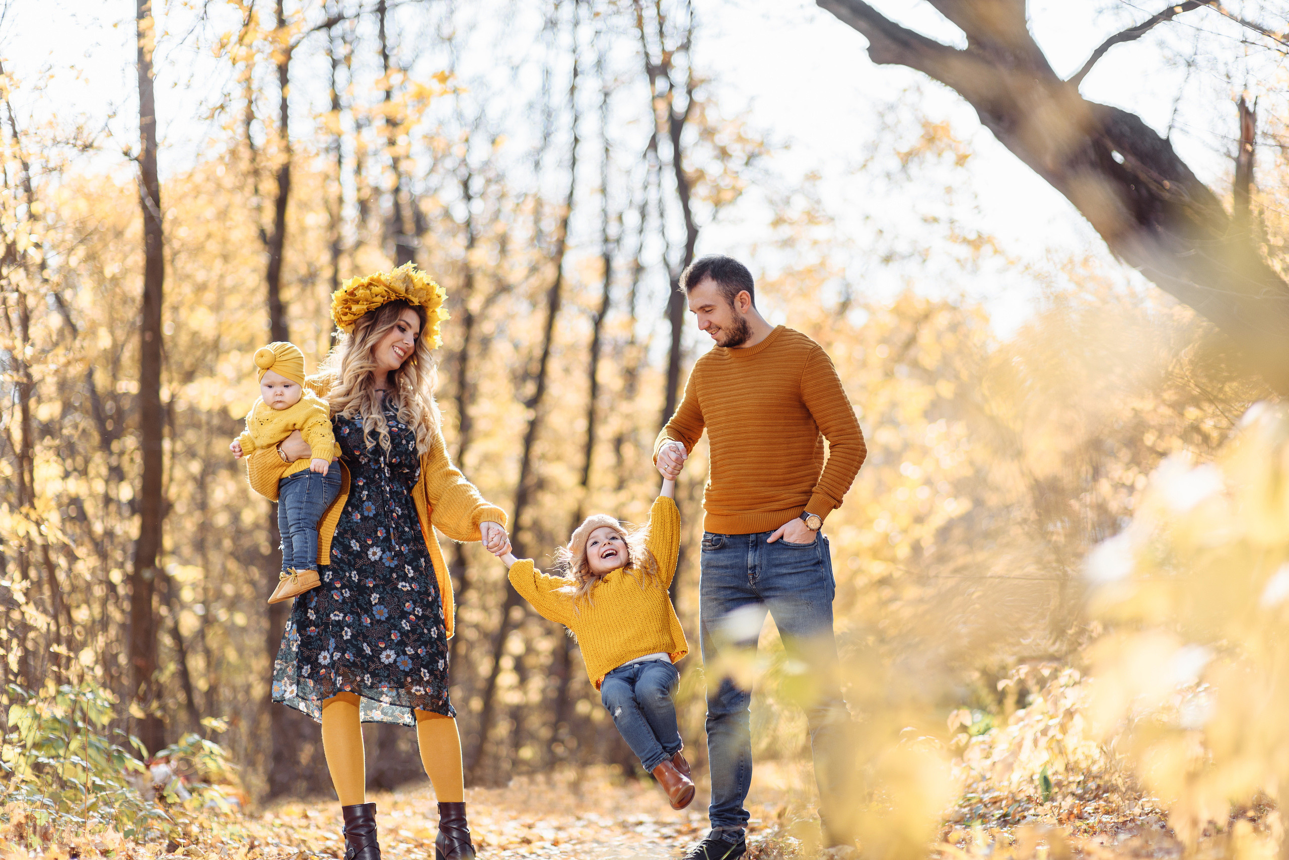 Фотосессия в осеннем лесу