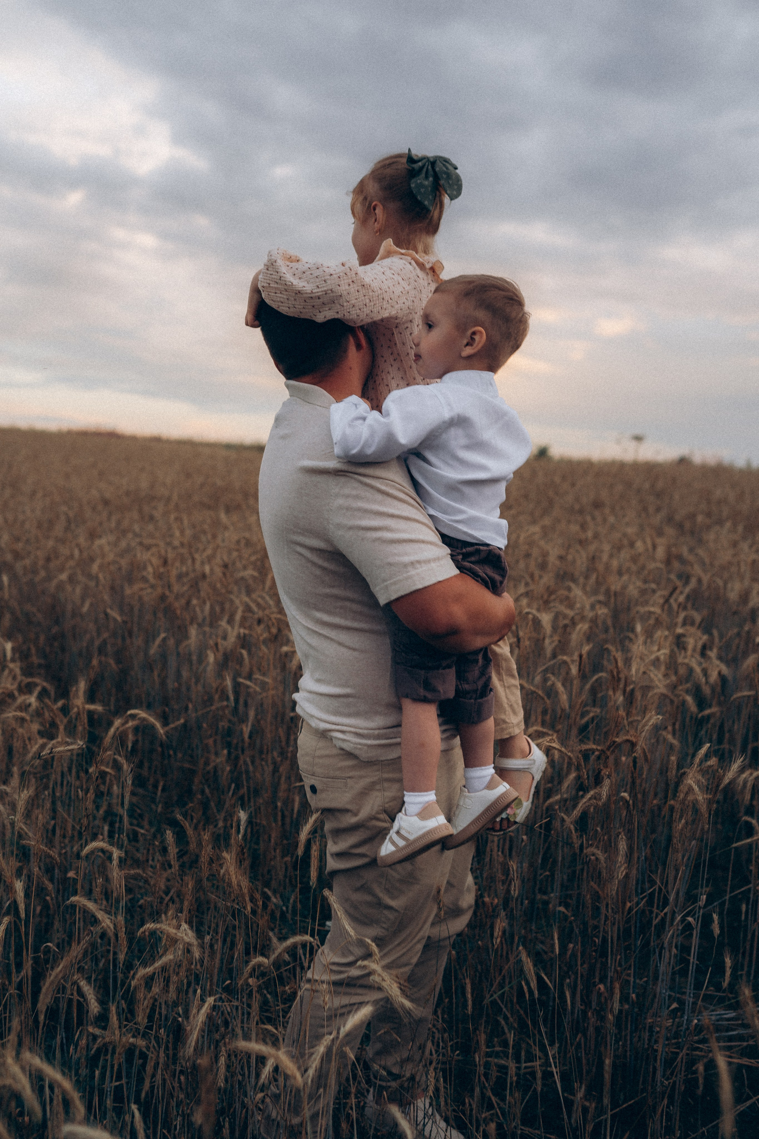 Алёна и семья. Фотограф Торопец Кристина Абрамова Kanwellia photography