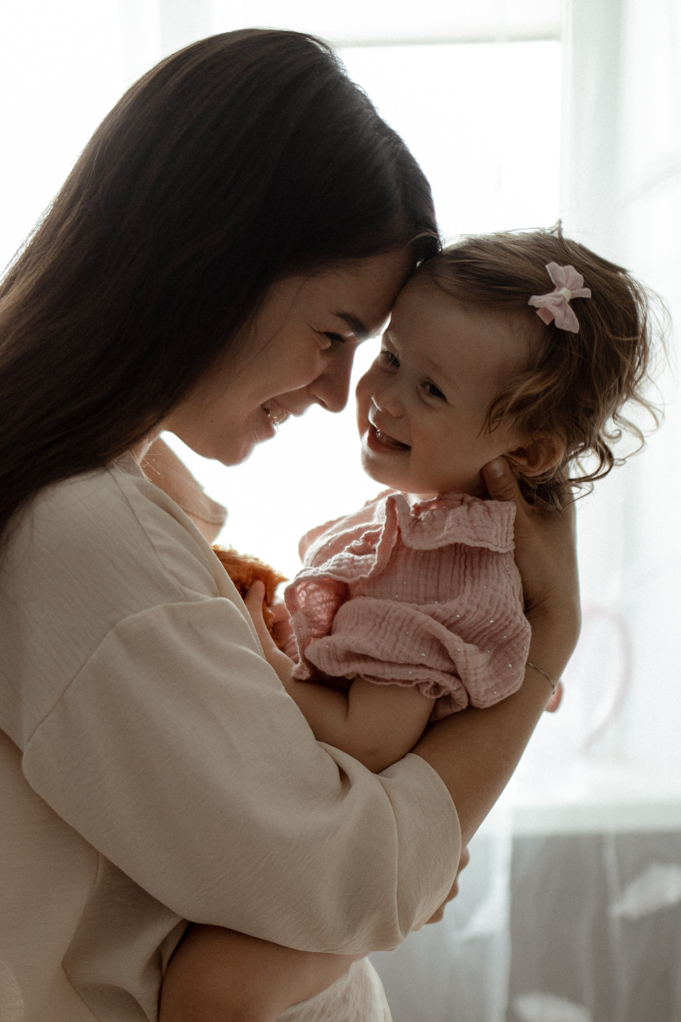 Домашняя фотосессия мама и дочка. Семейный фотограф Челябинск