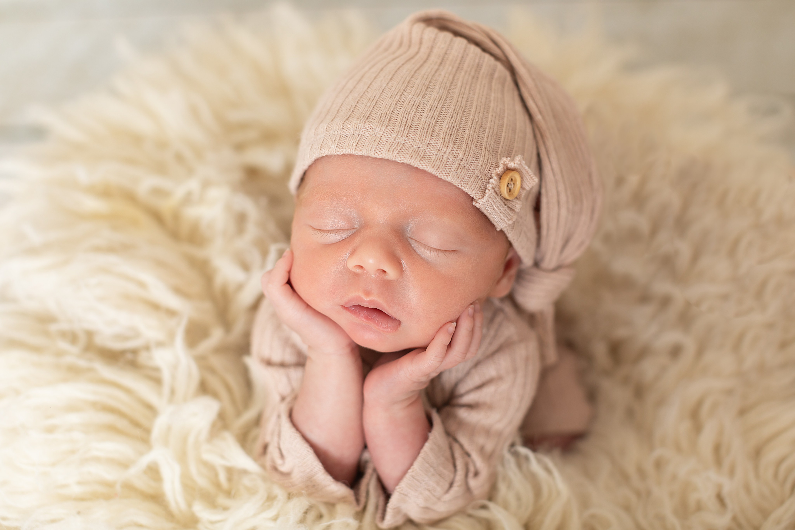 PH @bestmoments_newborn. Retoucher Aleksmokh