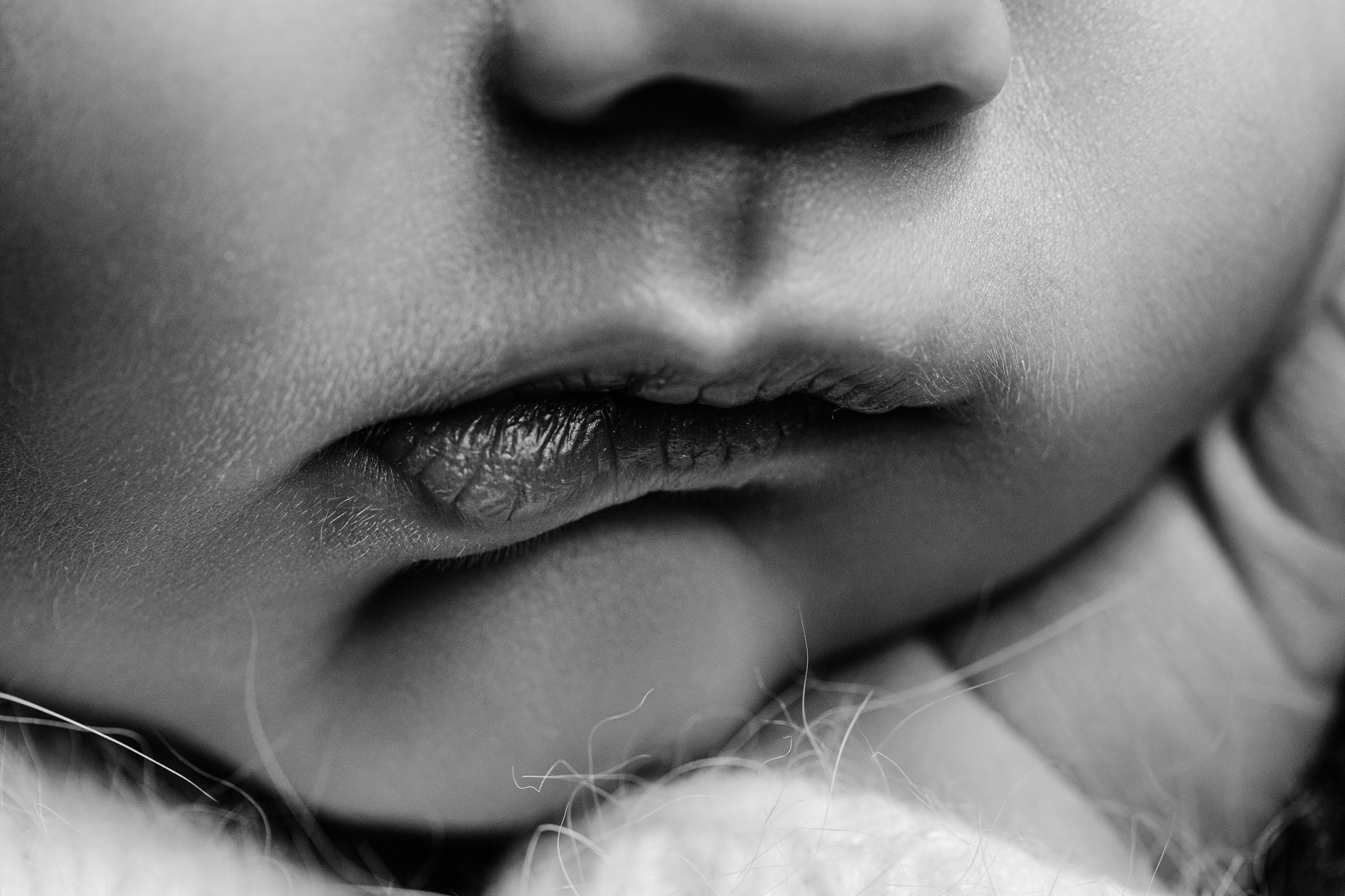 Черно белые фото. Фотограф новорожденных малышей в Санкт-Петербурге