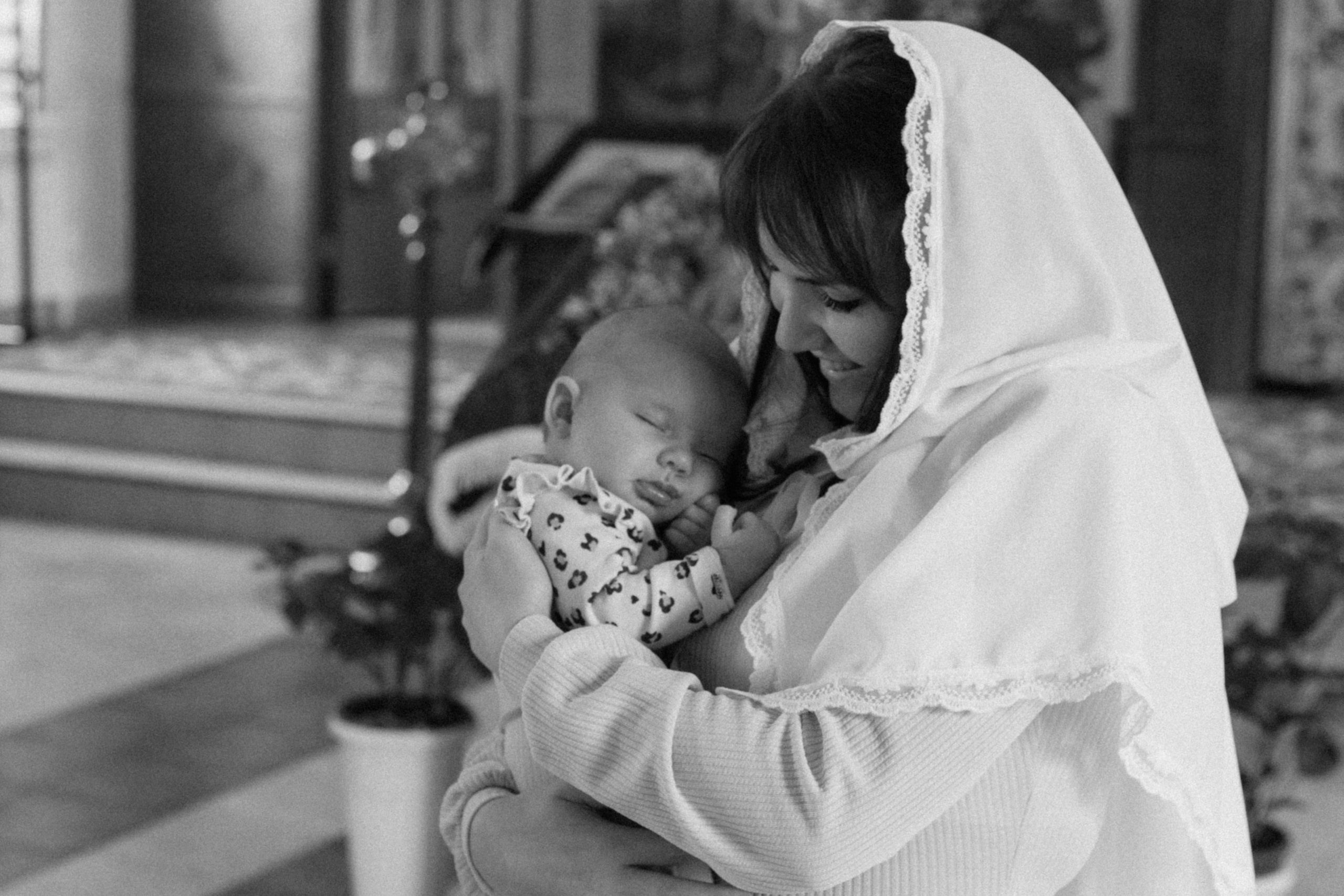 Таинство Крещения Ксении. Церковь Василия, епископа Рязанского. Семейный фотограф в Рязани и Рязанской области