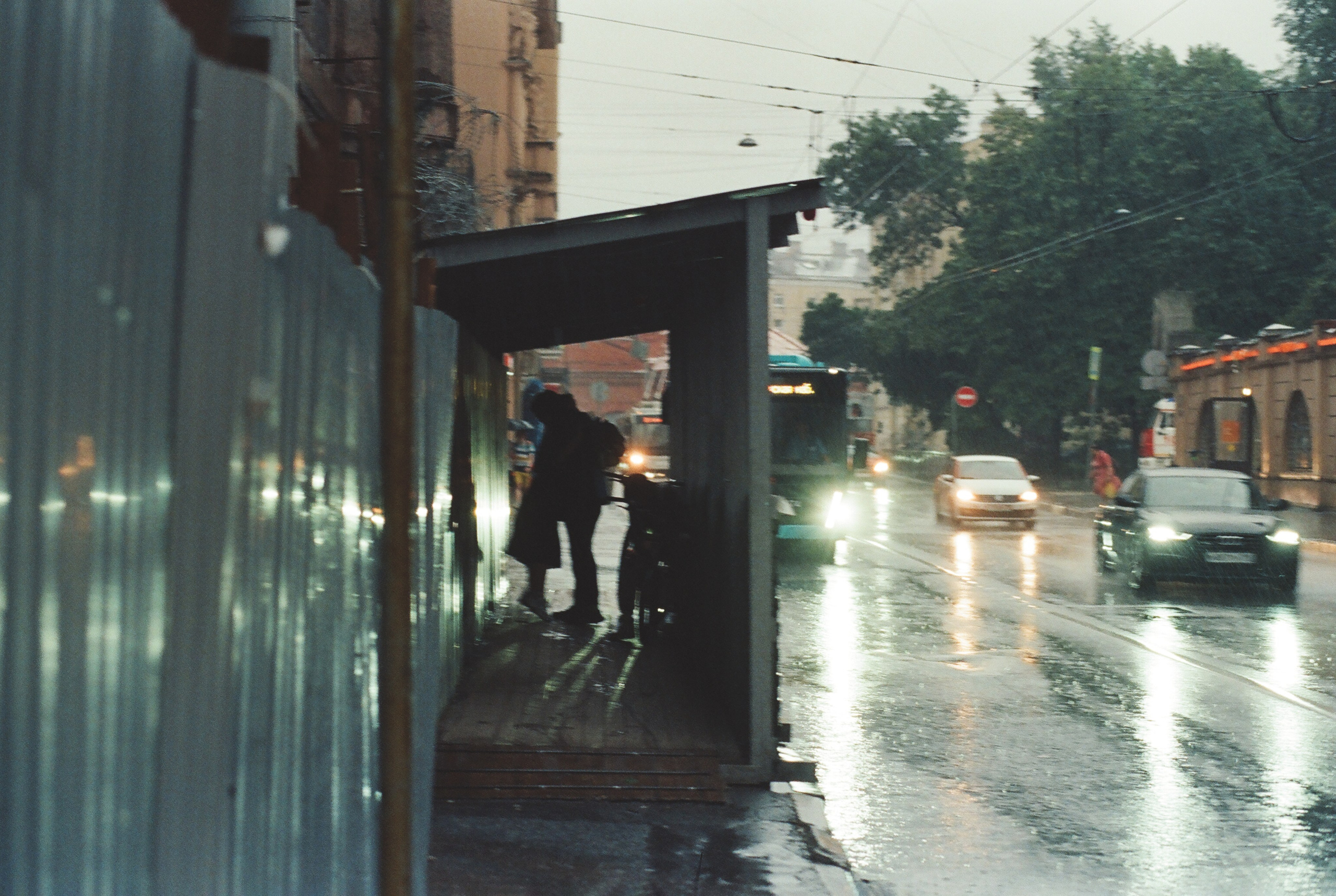 Фотографии цветные. Свадебный и семейный пленочный фотограф в Петербурге Истомина Ирина