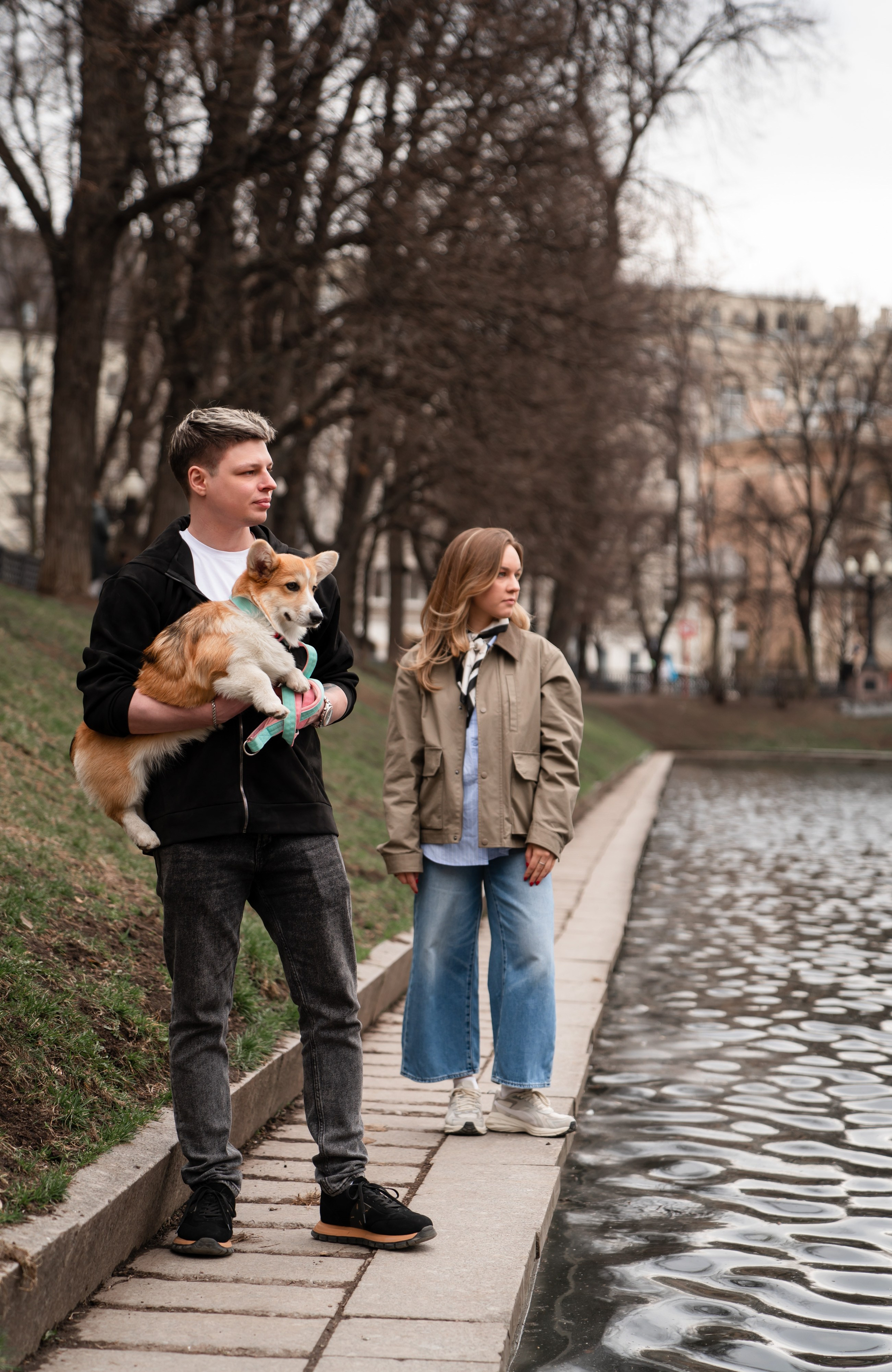 Прогулка на Патриарших прудах. Свадебный фотограф Вера Климова