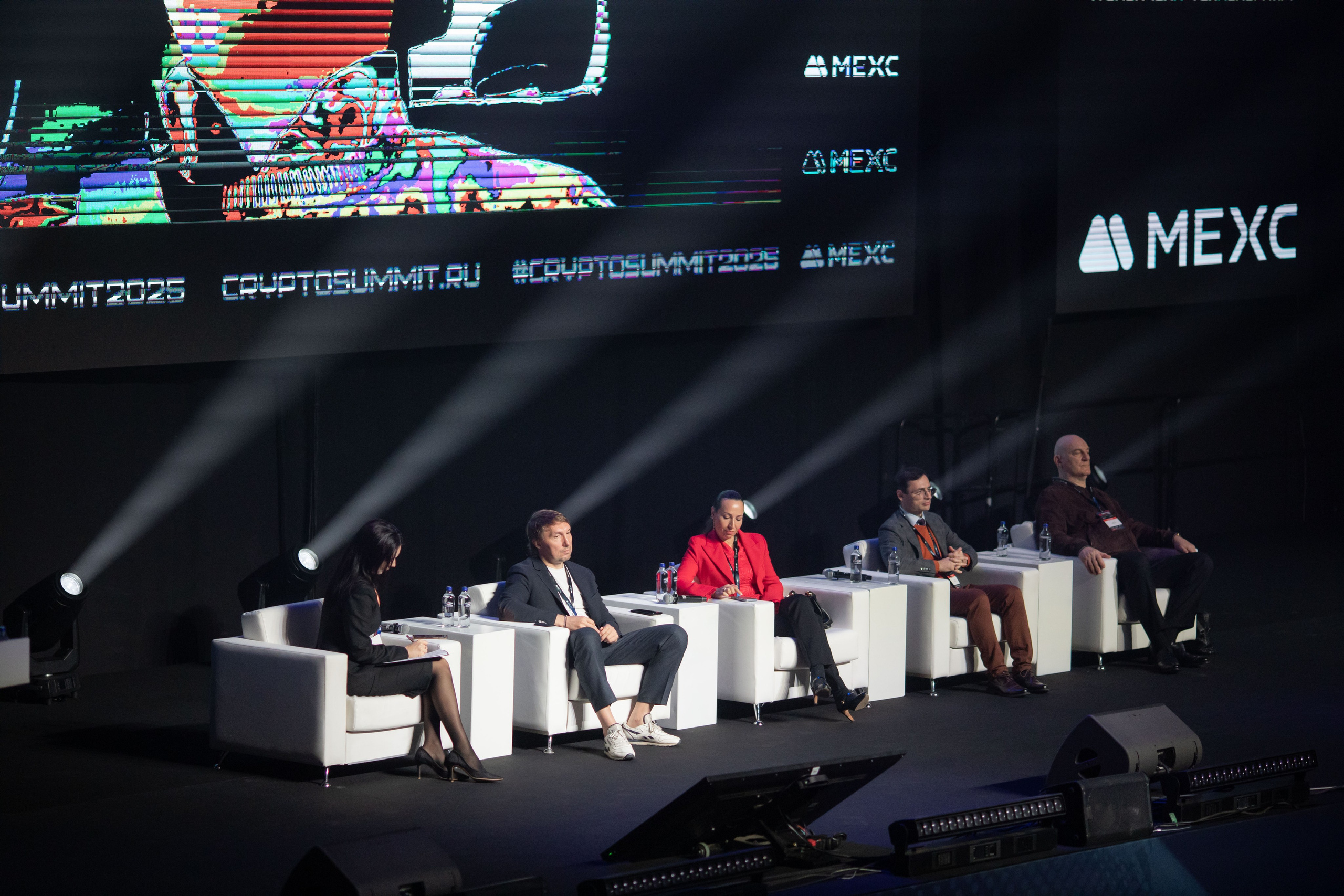 Крипто-Саммит 24–25 сентября 2025 г. Свадебный и репортажный фотограф (Москва, Королев и другие)