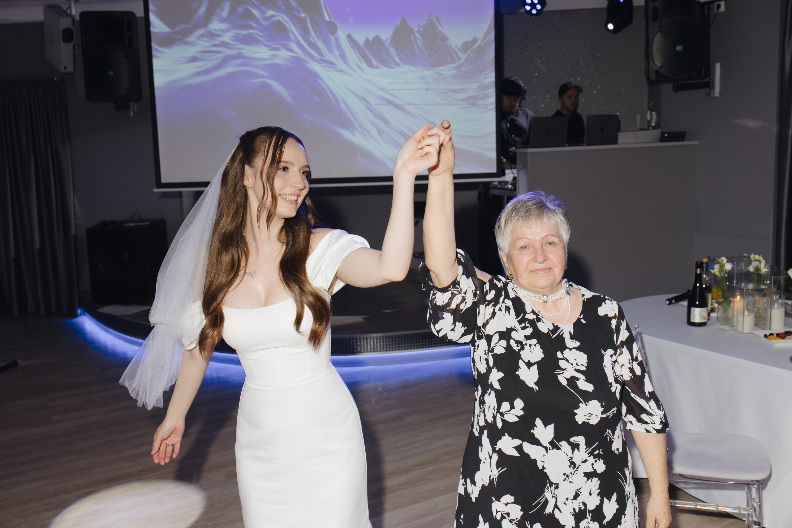 Таня и Миша. Главная