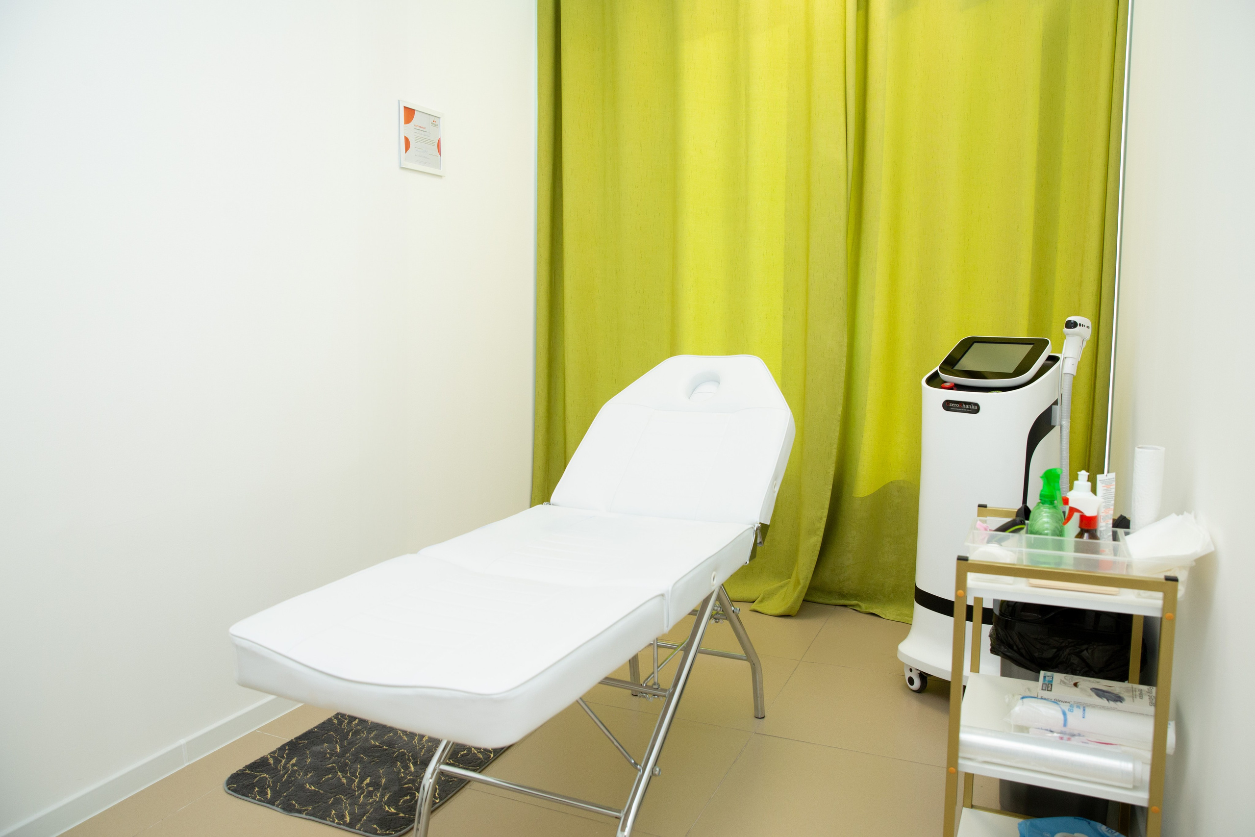 Фотосъемка для студии эпиляции в Волгодонске