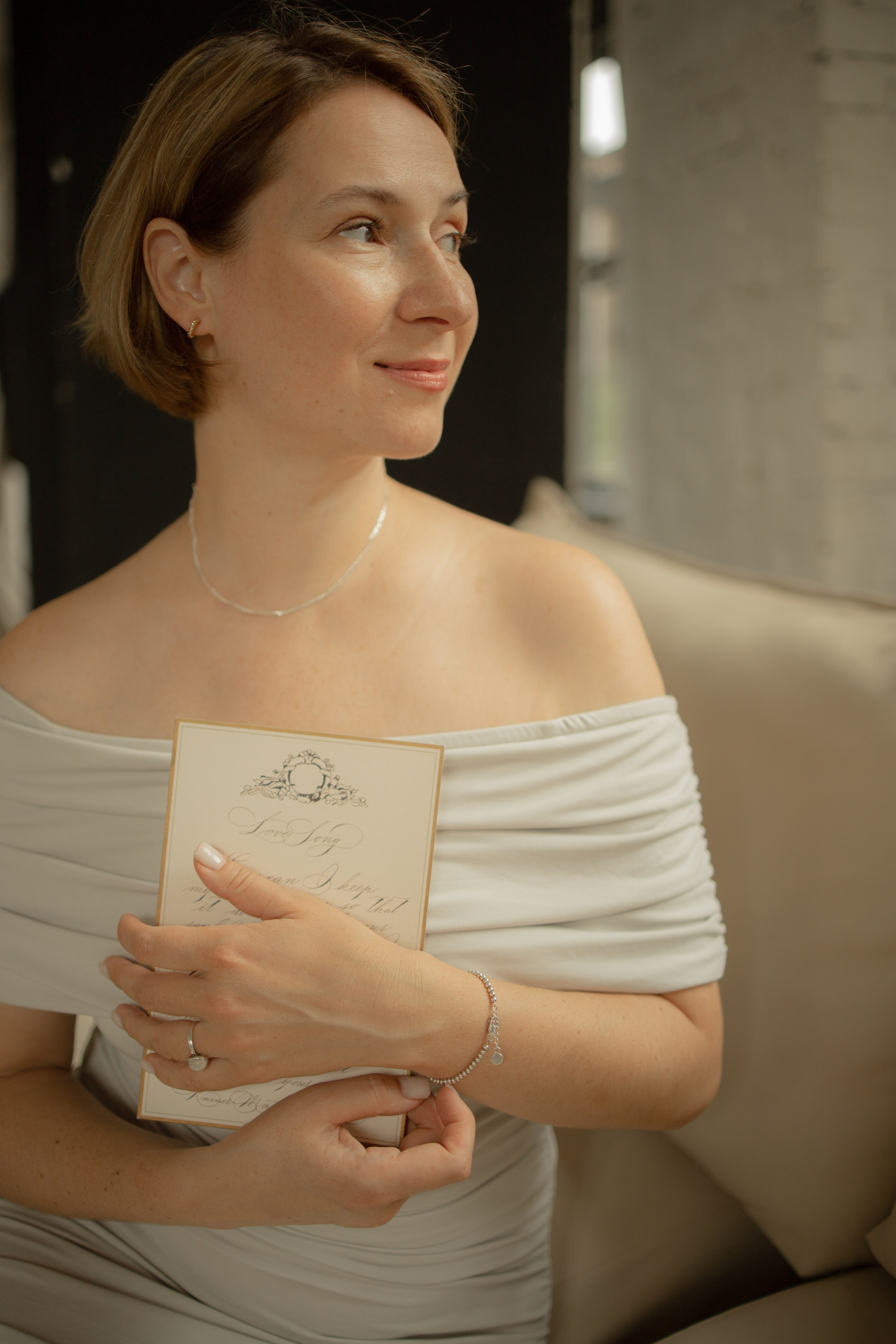 Каллиграфия. Женский фотограф Истра