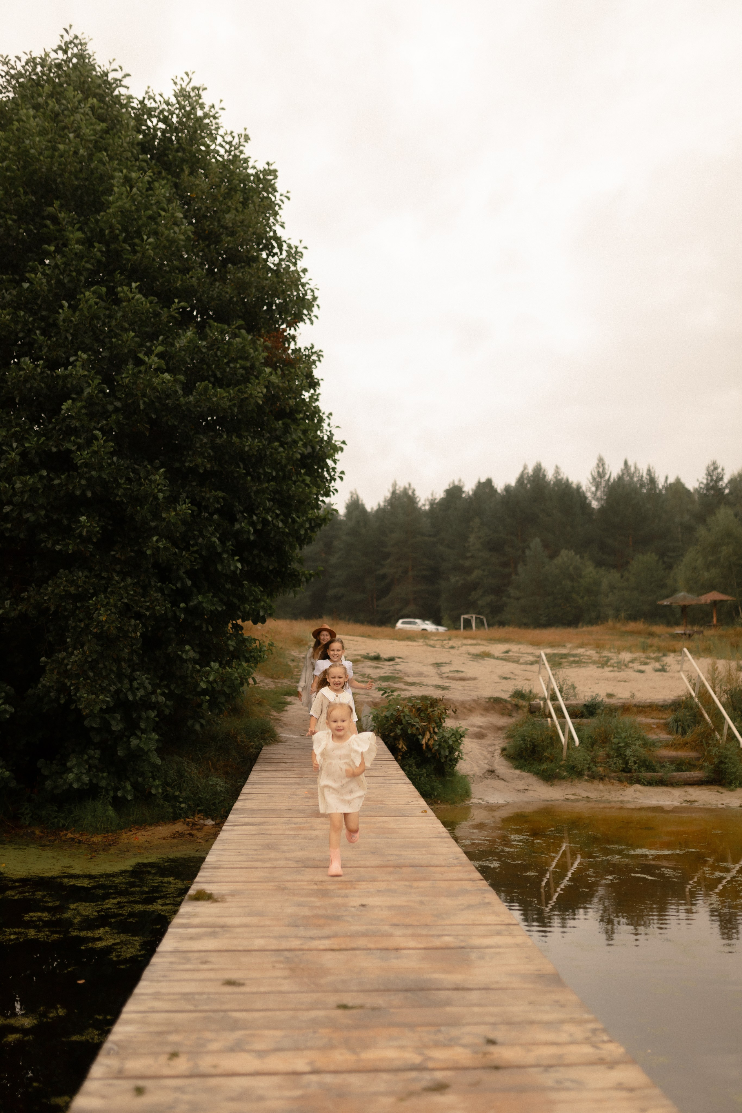 Мама Алина, Маша, Дина и Анечка. Фотограф Татьяна Семенова