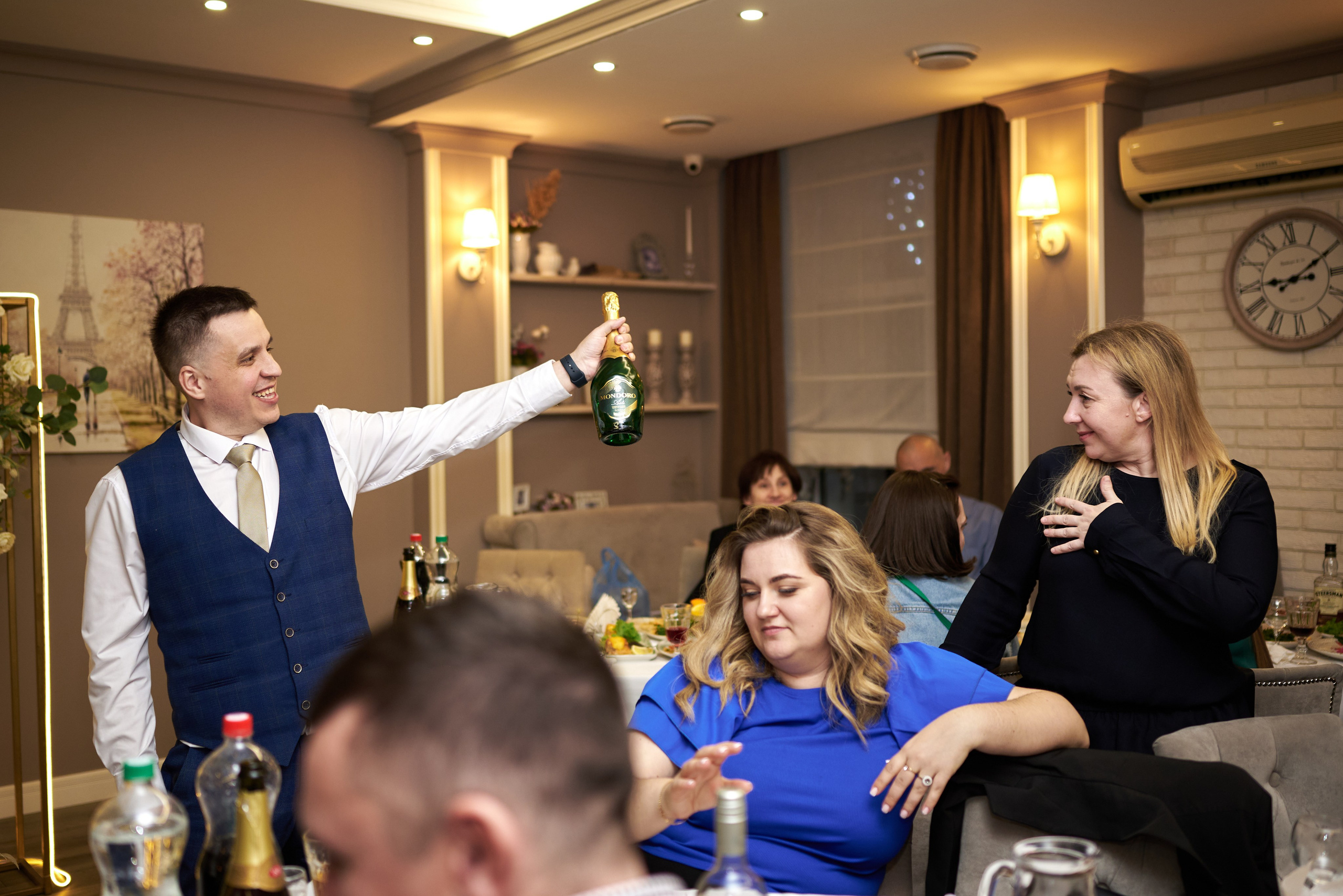 Фотограф Старый Оскол, Губкин. Свадебная фотосессия, доступная цена. Профессиональный фотограф Старый Оскол, Губкин — свадьба, венчание, крещение, юбилей и день рождения