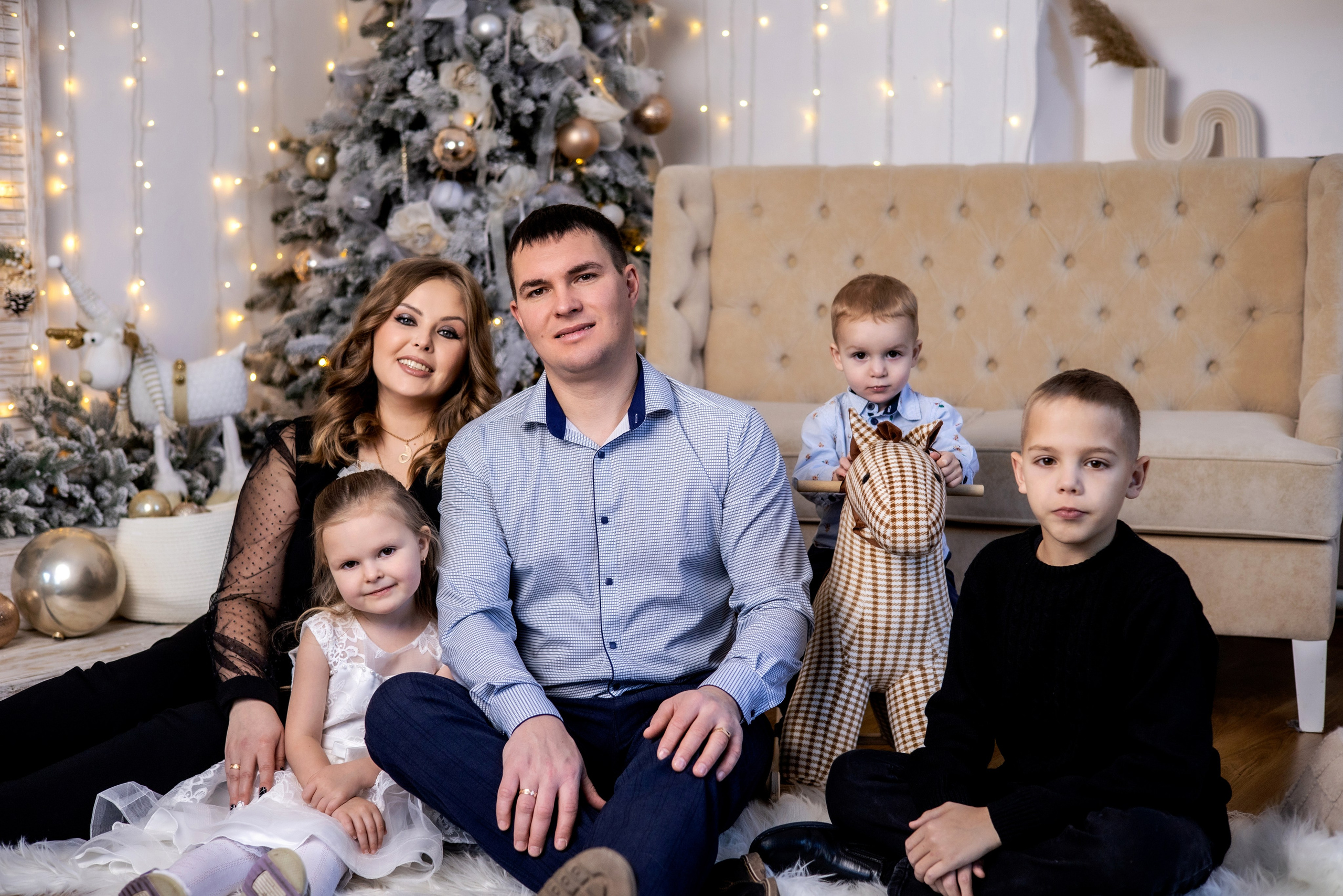 Новогодняя съемка — Игорь, Катя и дети. Фотограф Надежда Лукьянова