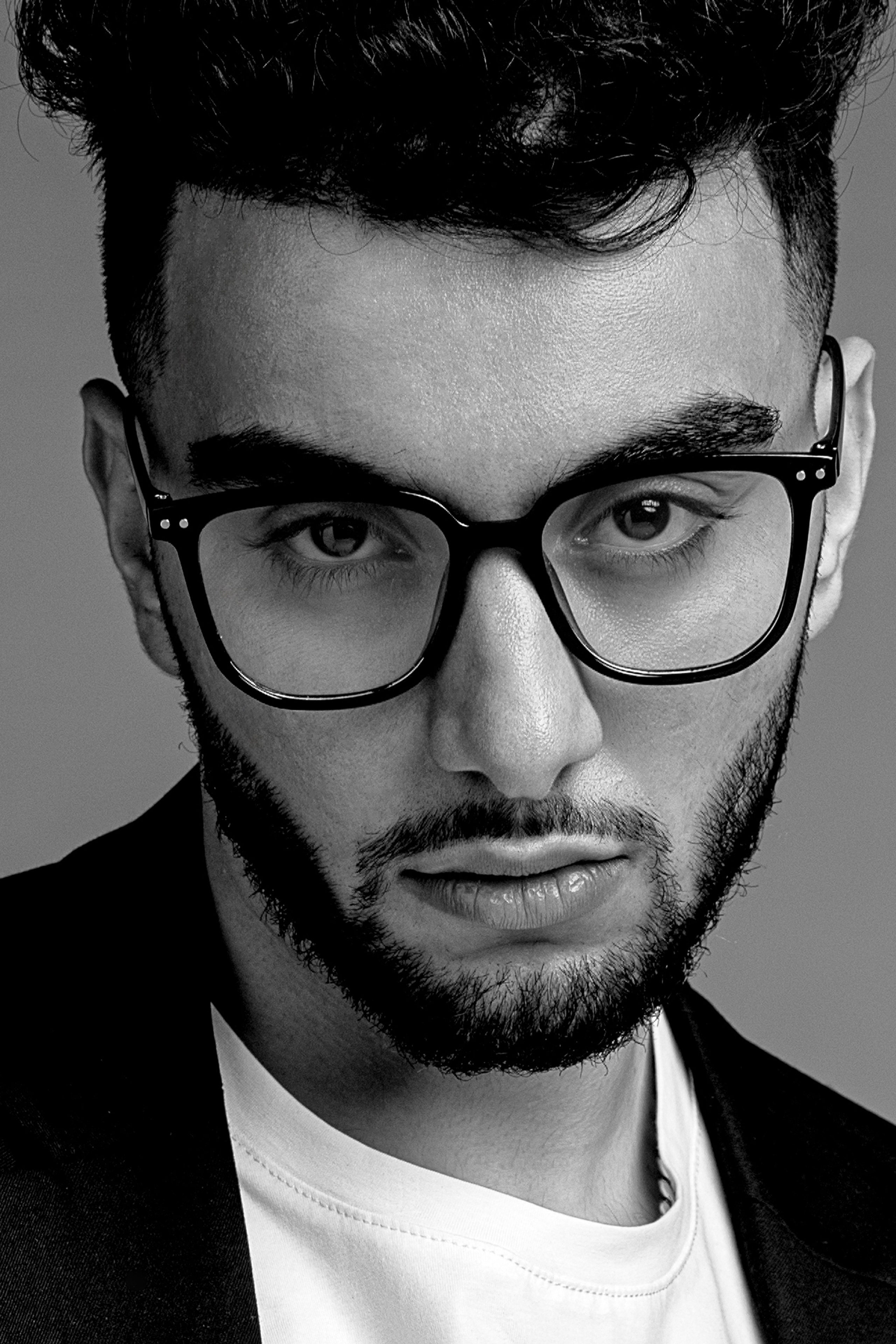 Портретный и предметный фотограф в Твери Алексей Маркин