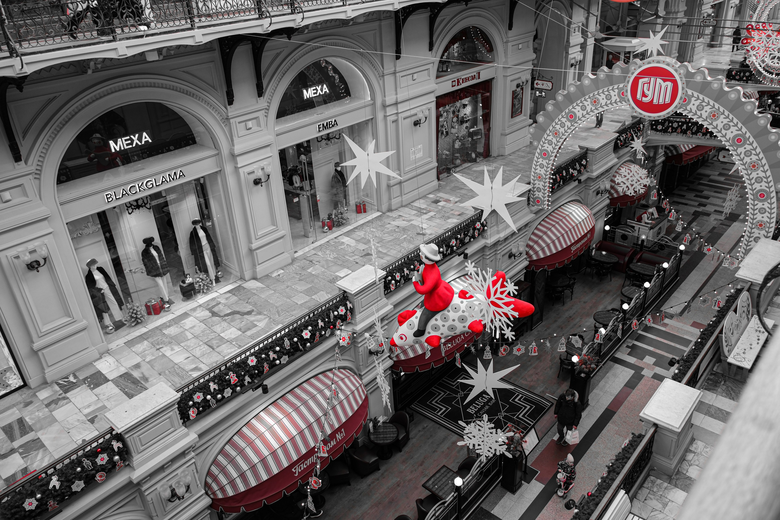 Селективный красный. Фотограф в Москве, фотожурналист Александр Малахов