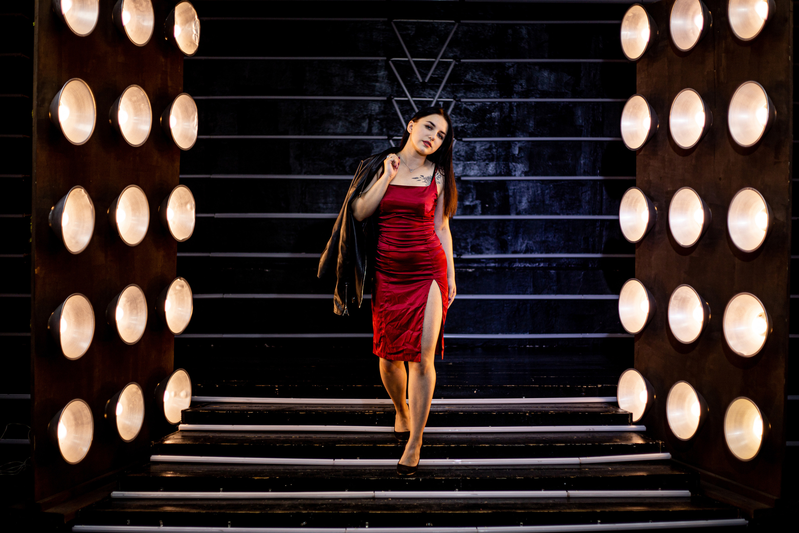 Стильная женская фотография во Владивостоке в студии