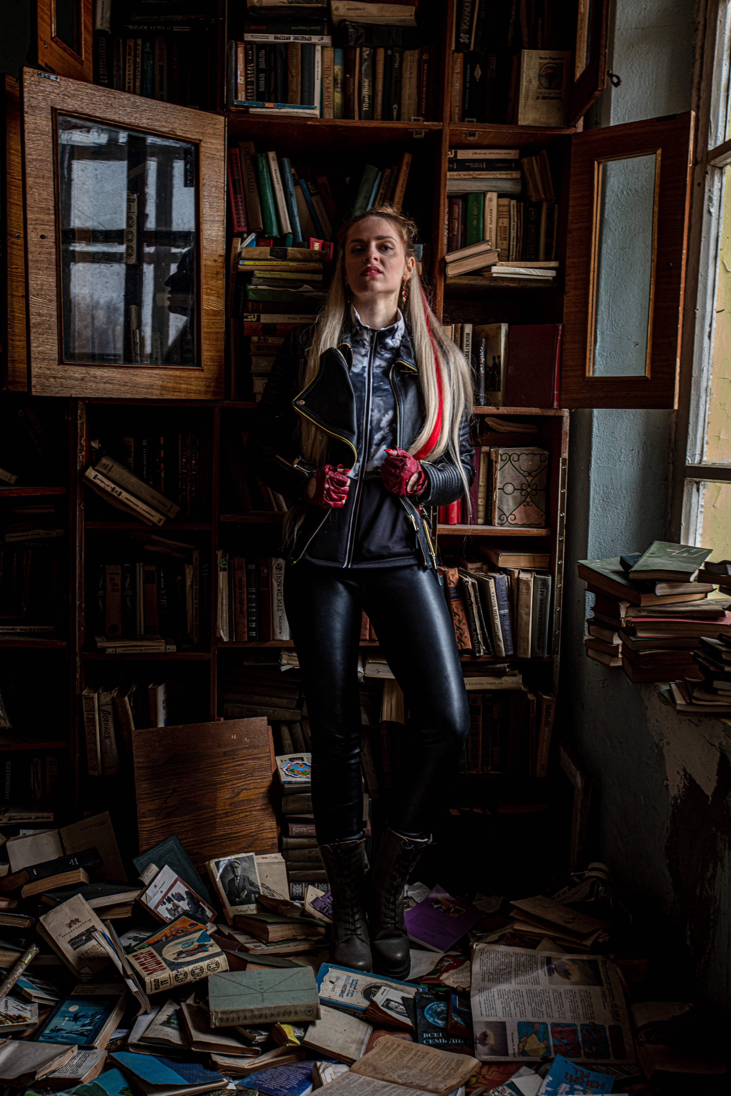 Девушка рокерша. Стильная фотосессия Уссурийск