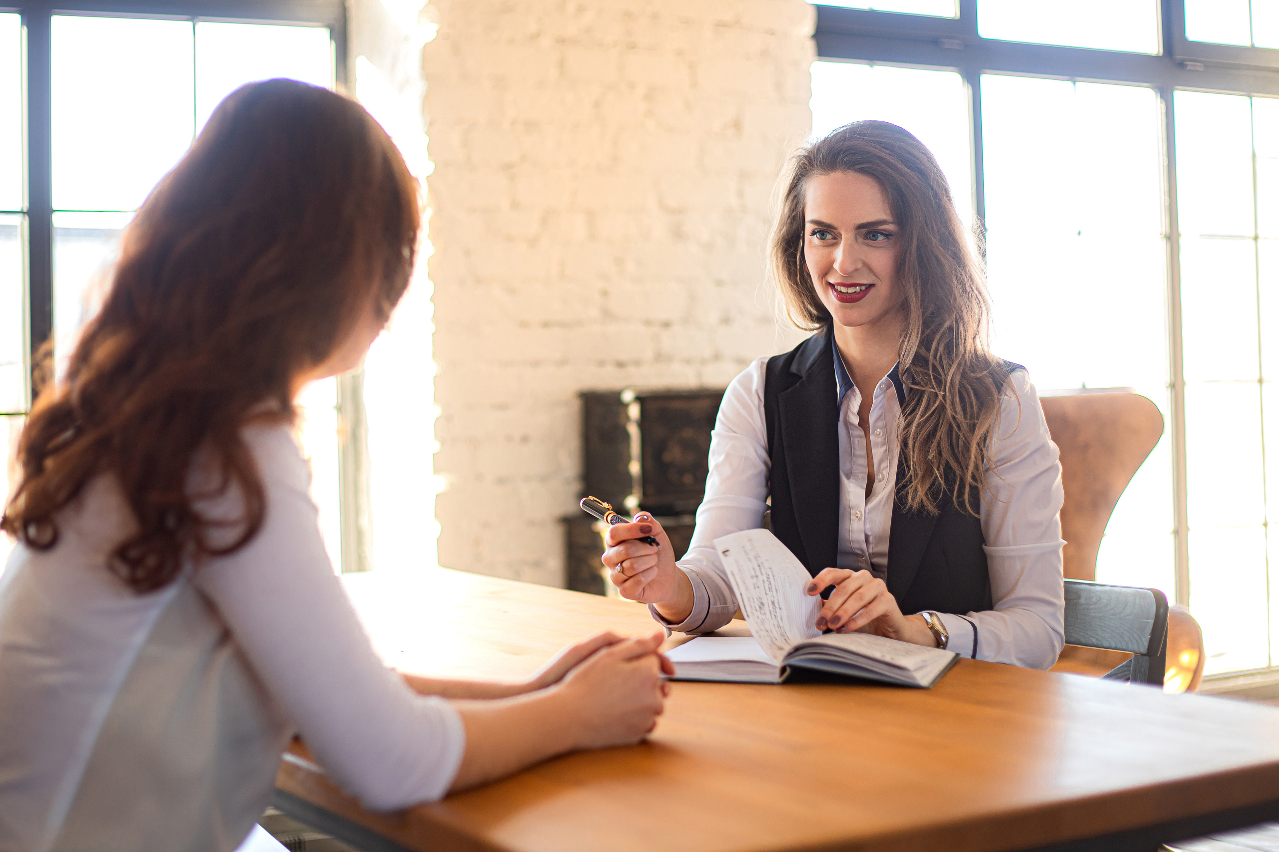 Бизнес фотография психолога. Фотосессия в студии Владивостока