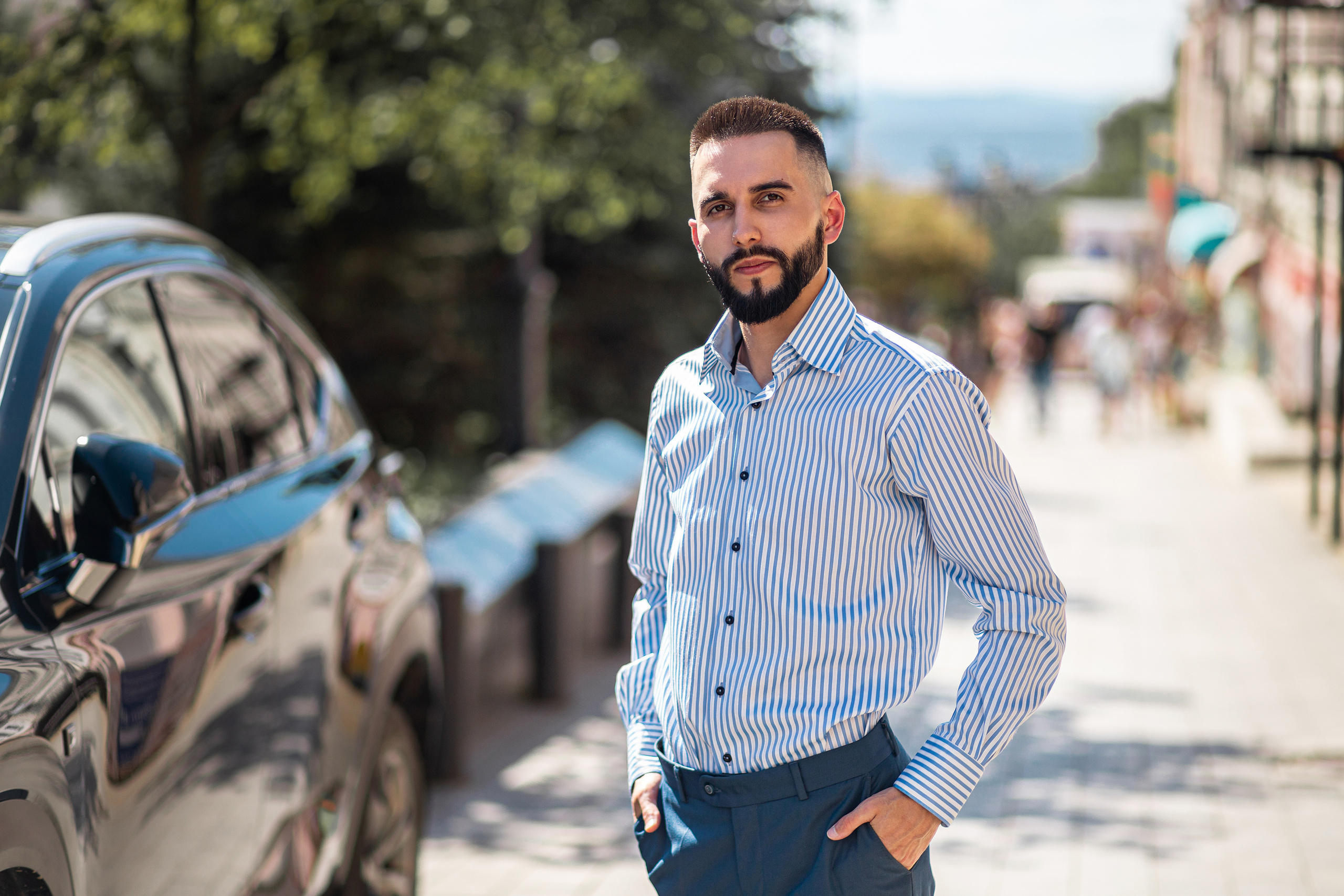 Мужская бизнес фотография на арбате во владивостоке мужчина в рубашке