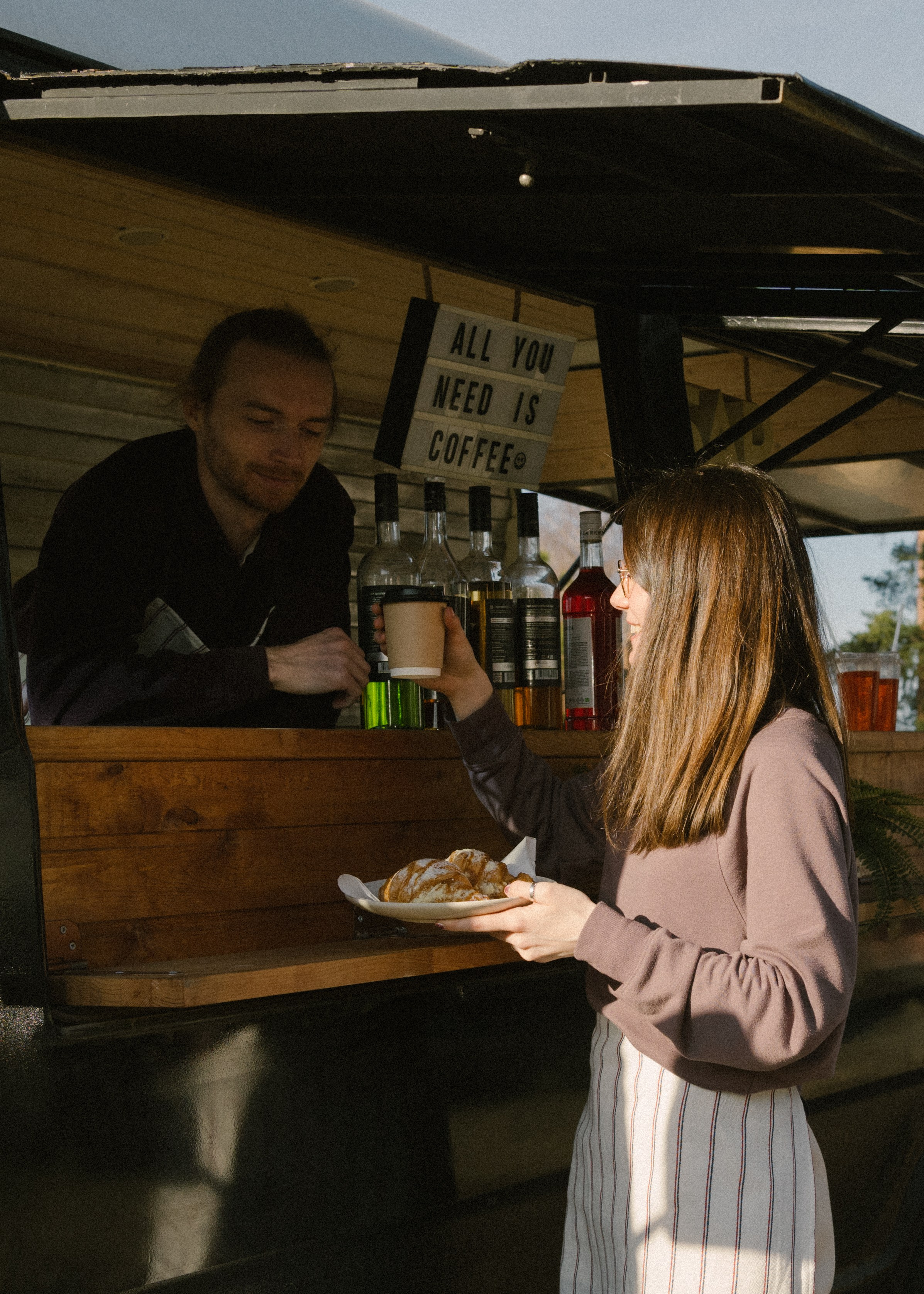 Горизонт событий — бар на колесах. Фотограф для брендов в Санкт-Петербурге — Анастасия Галина