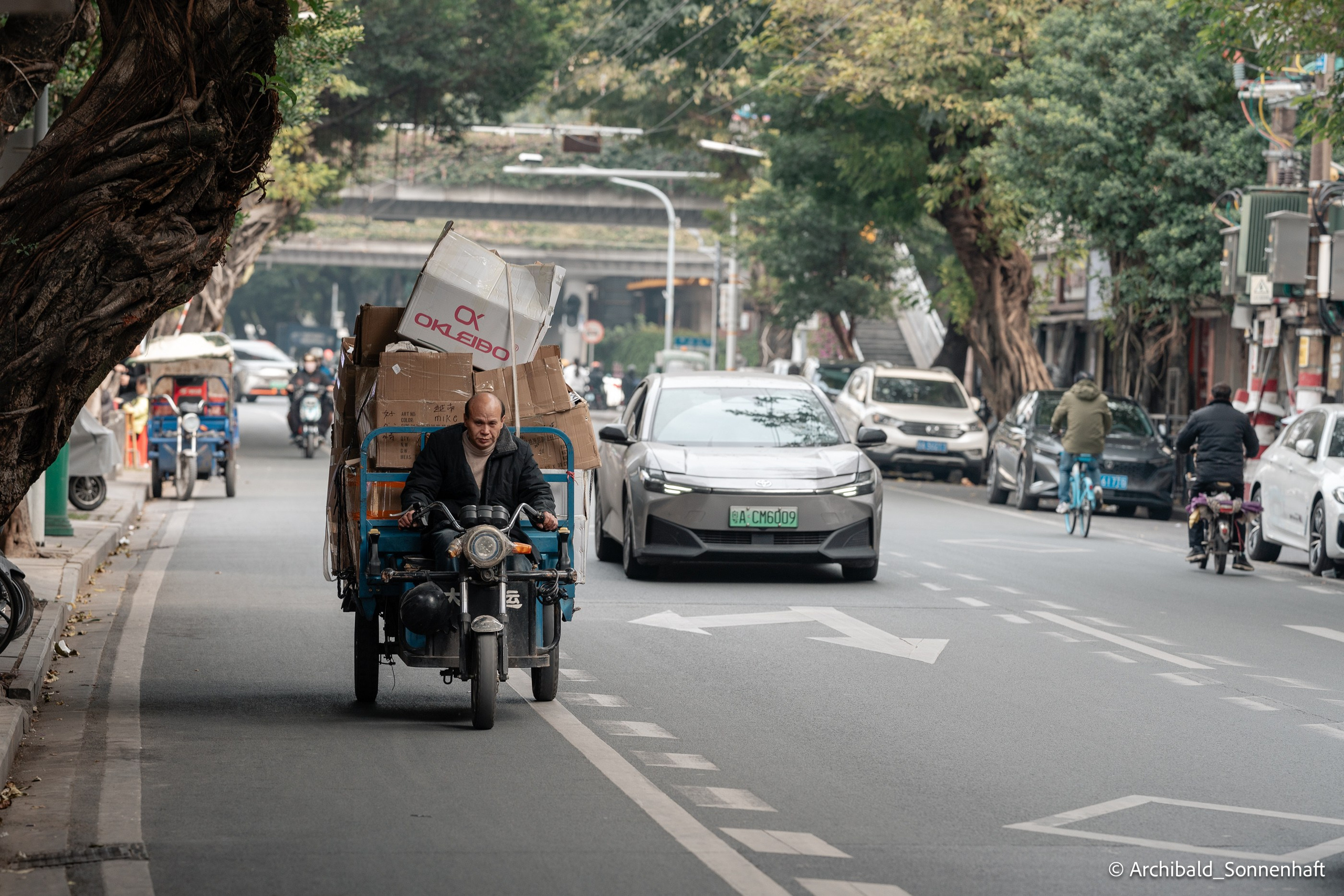 Yuexiu district in Guangzhou. Photographer in Guangzhou, China. Archibald Sonnenhaft