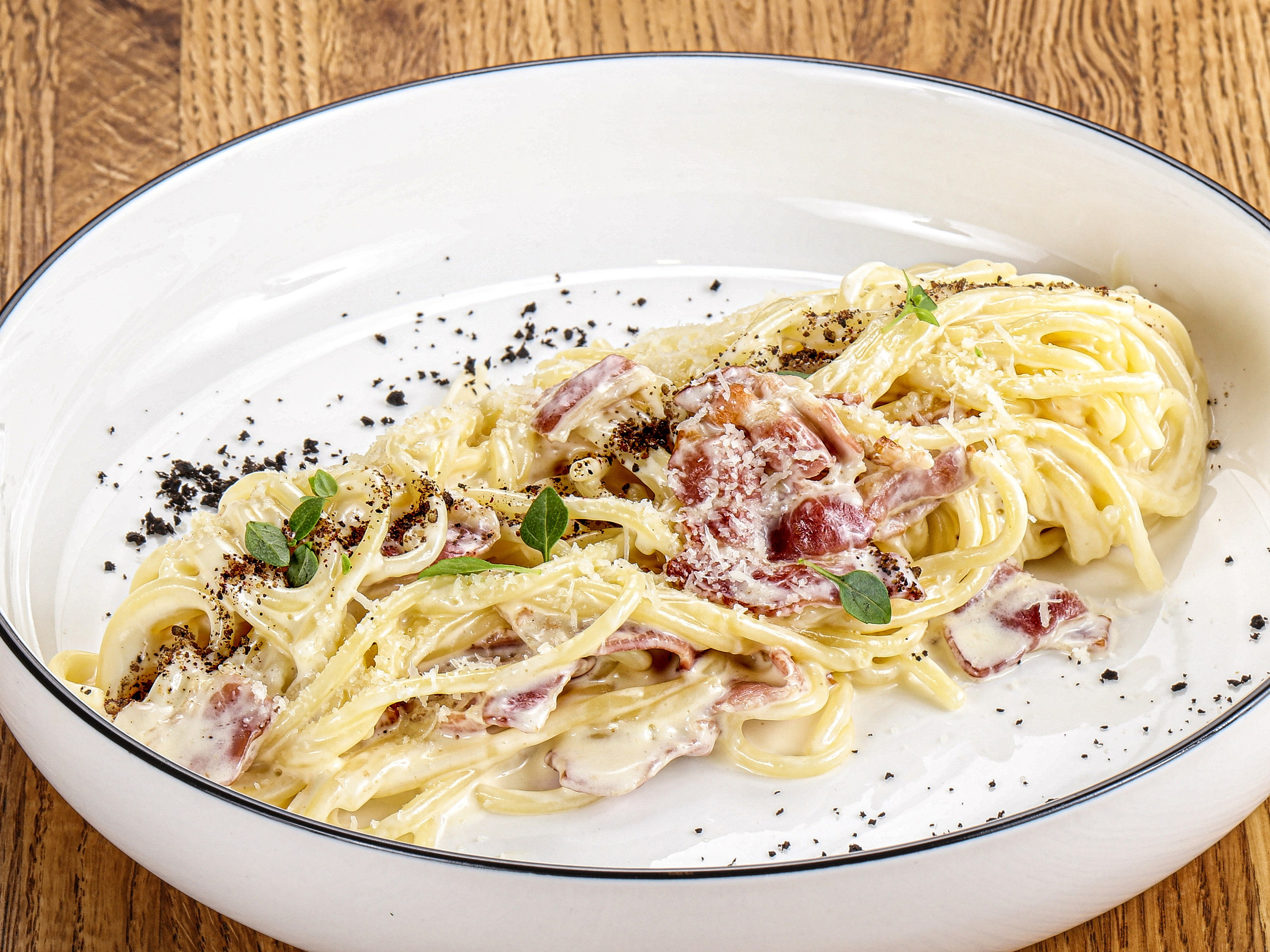 Фотосъемка блюд европейской кухни. Заказ по тел.: +7 (906) 006-90-22. Фуд-фотограф Андрей Старостин — съемка еды в Москве. 9000 руб. в час