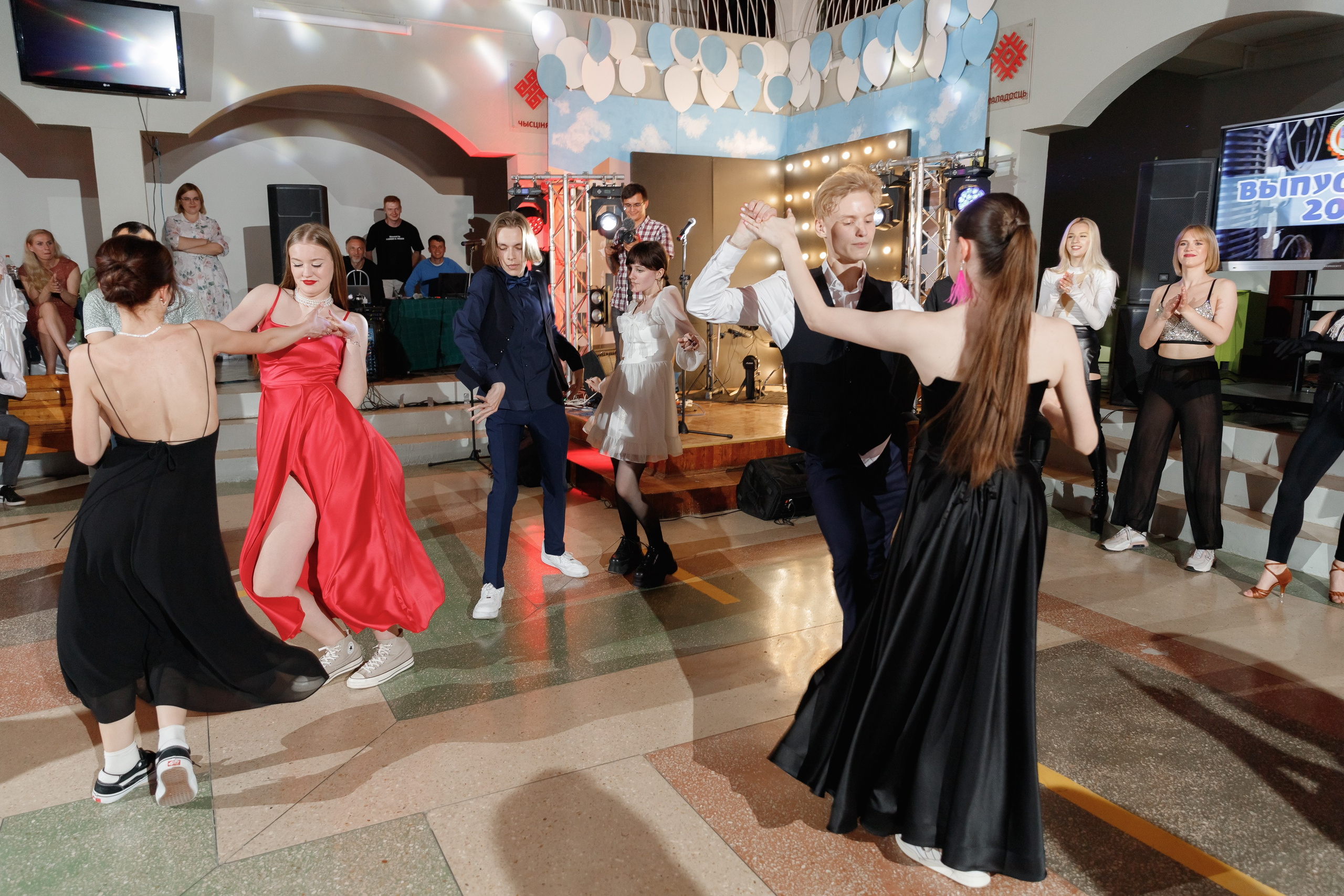 Школьный выпускной 2023 год в Минске. Свадебный фотограф в Минске/Беларуси Сергей Спиридонов