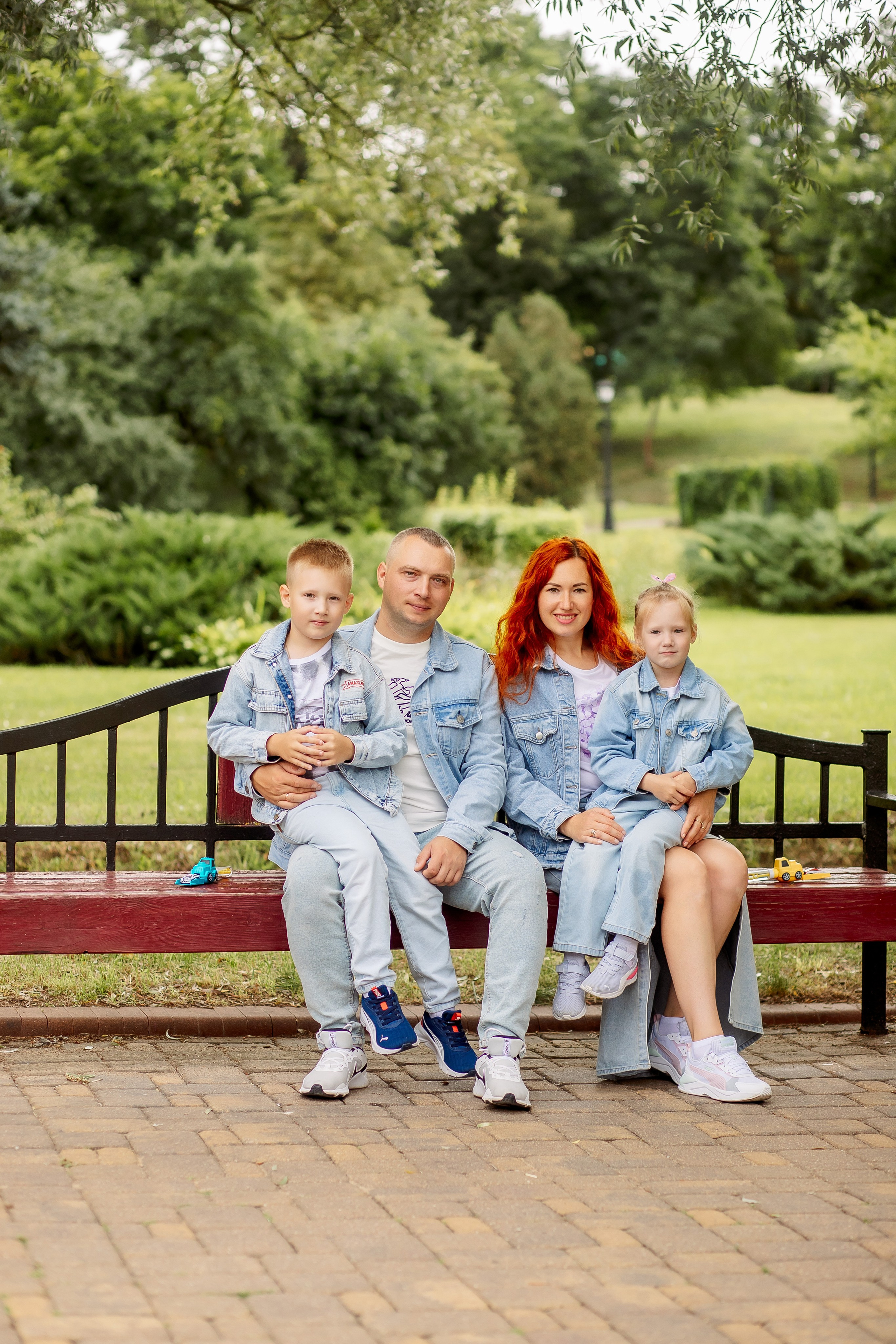 Прогулка в Лошицком парке. Семейный детский фотограф. Фотосессия в Минске