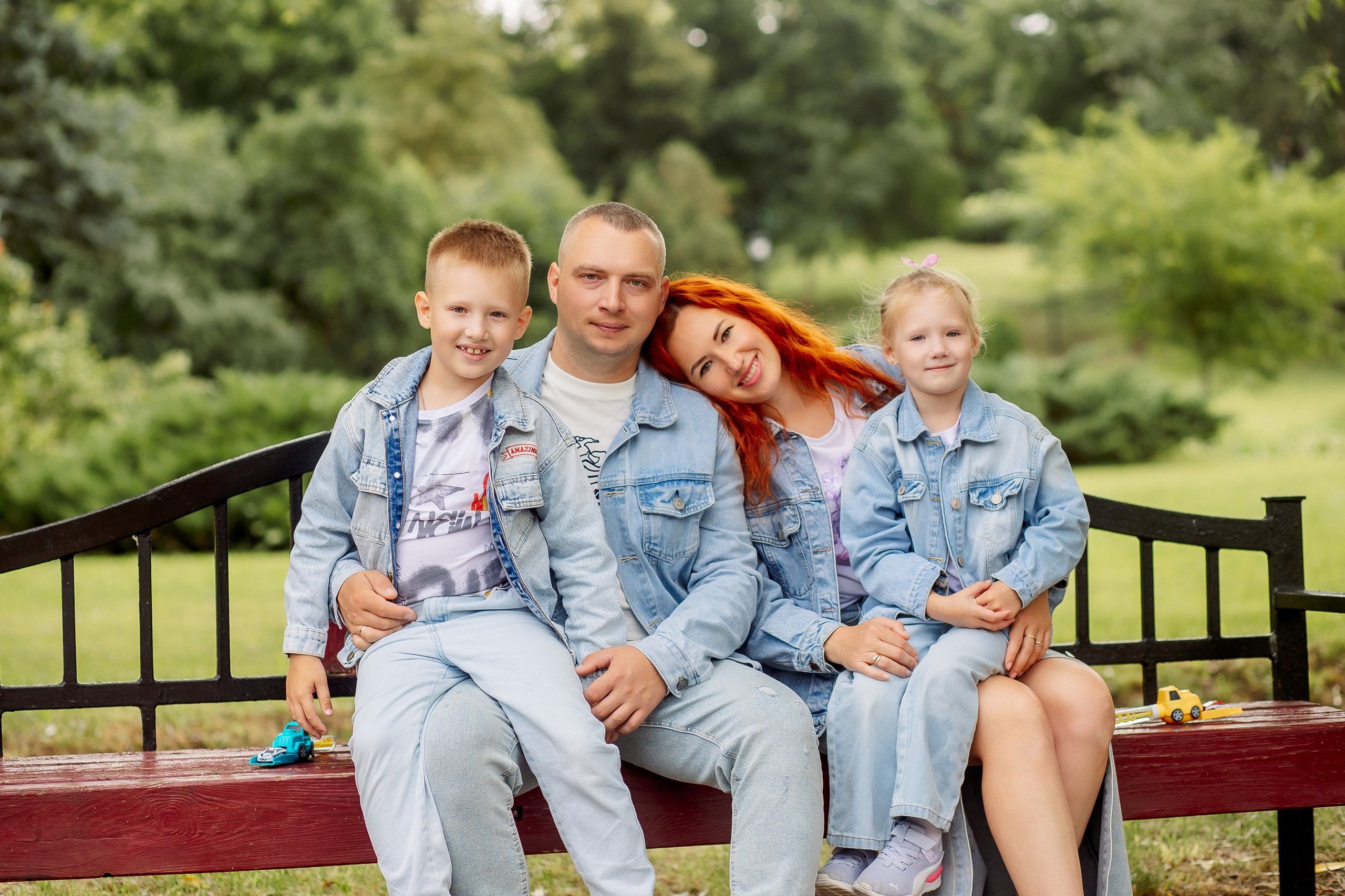 Прогулка в Лошицком парке. Семейный детский фотограф. Фотосессия в Минске