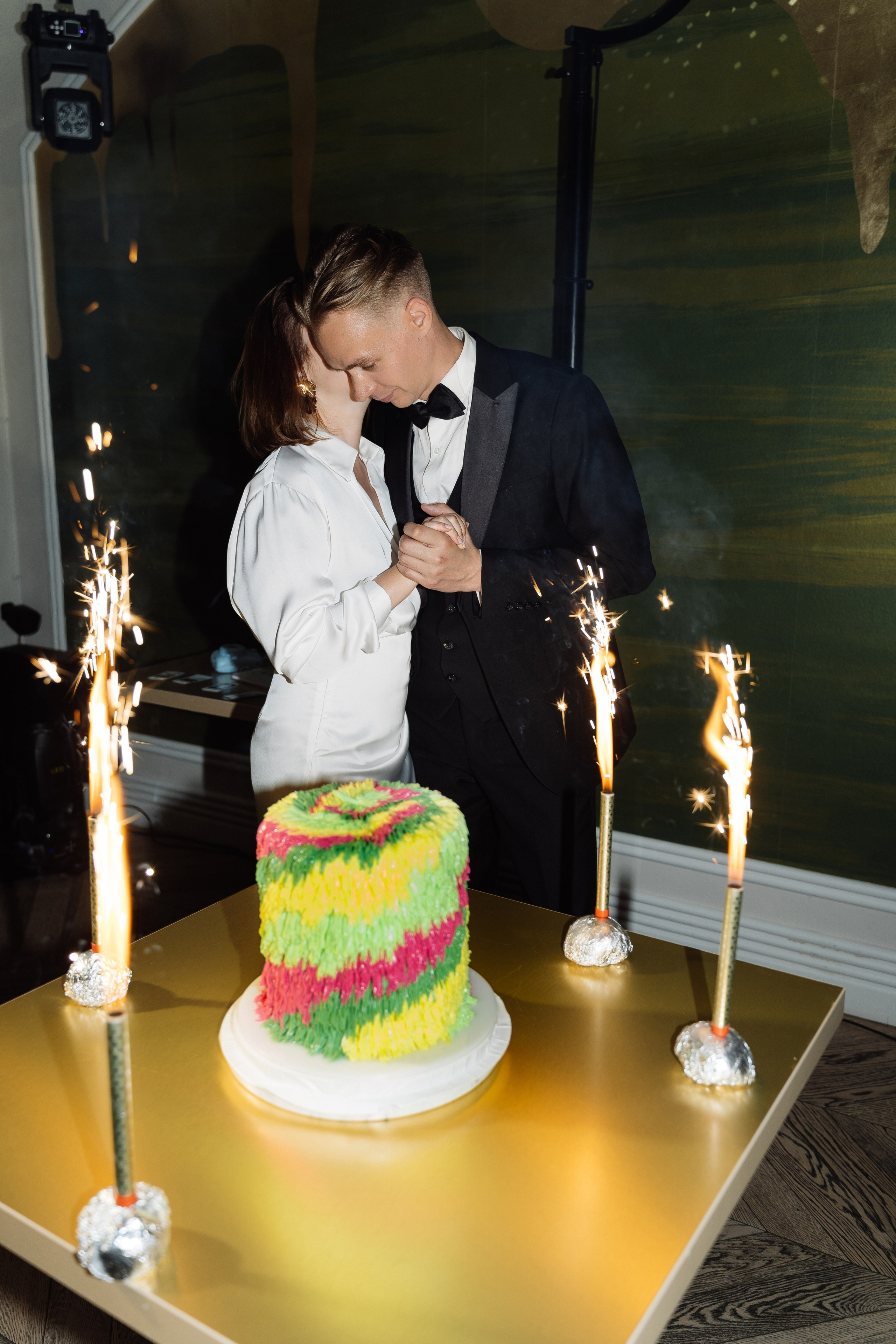 Свадьба на крыше Петербурга. Свадебный фотограф организатор в Санкт-Петербурге Ассоль Опарина