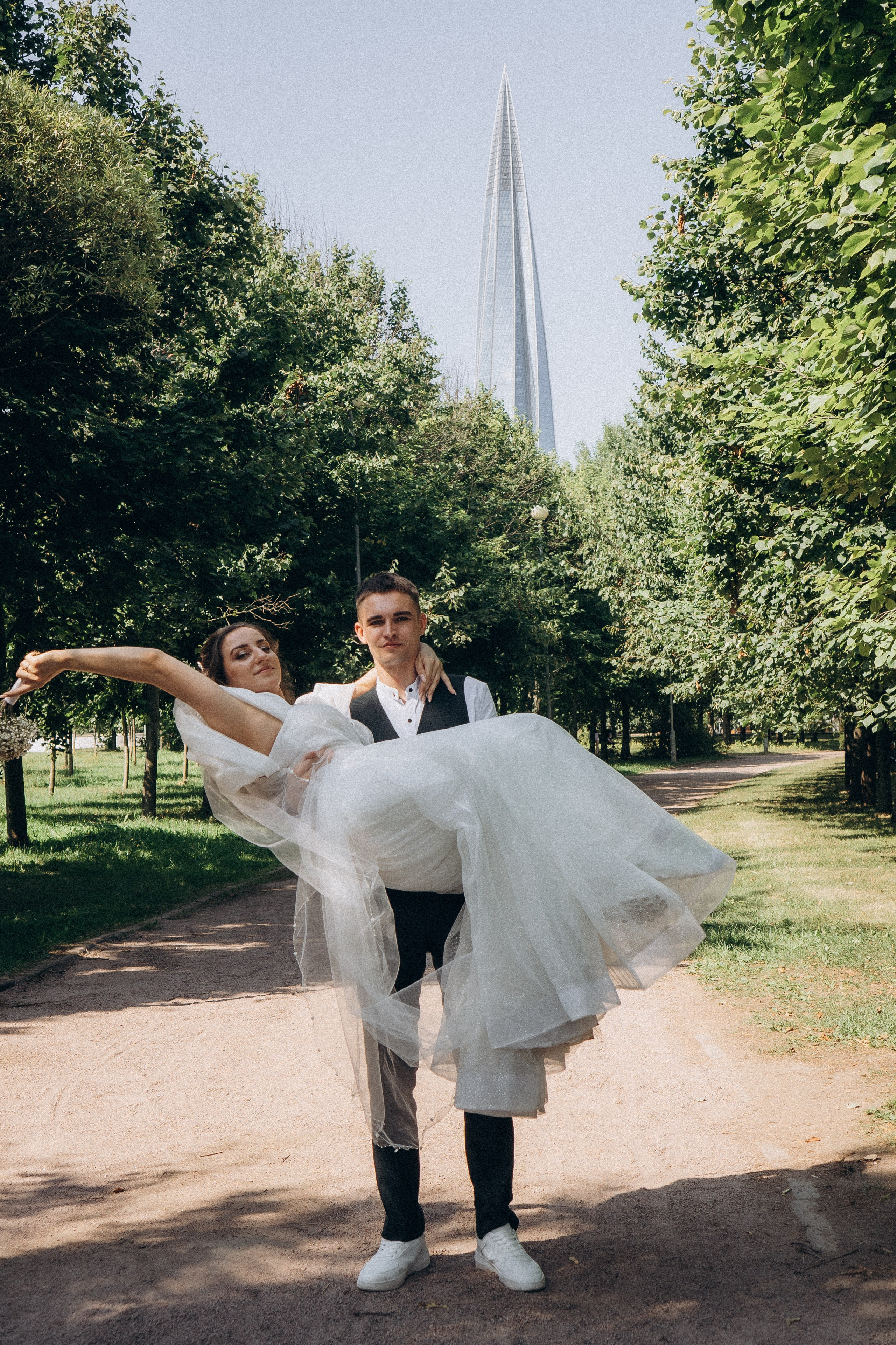 СВАДЕБНАЯ СЬЕМК В ПАРКЕ 300-ЛЕТИЯ. Профессиональный фотограф, Санкт-Петербург — Виктория Богомолова
