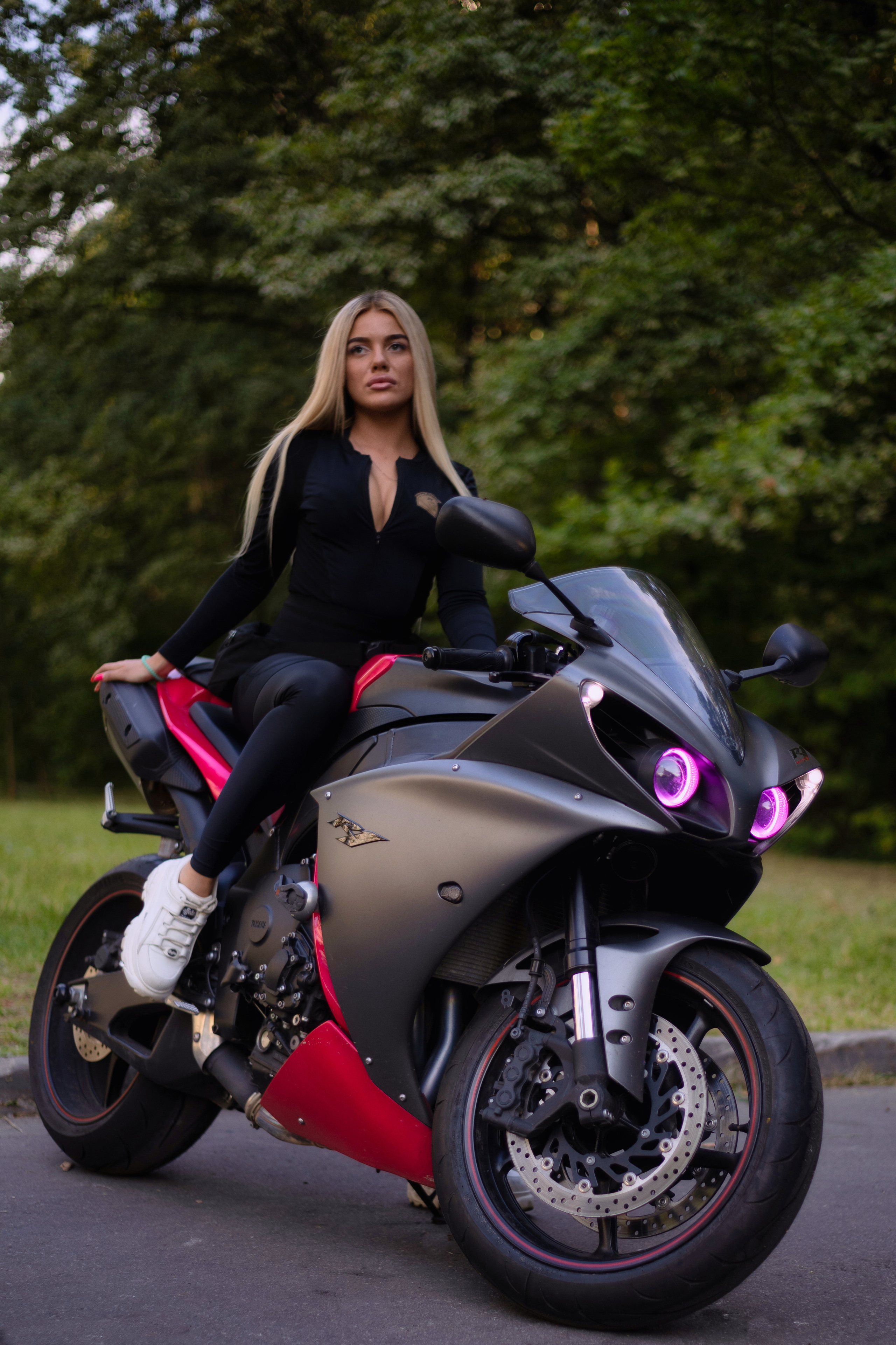 Проект Girls Only #FMHZ. Фотограф Ольга Гирусова «Пантерочка» Москва