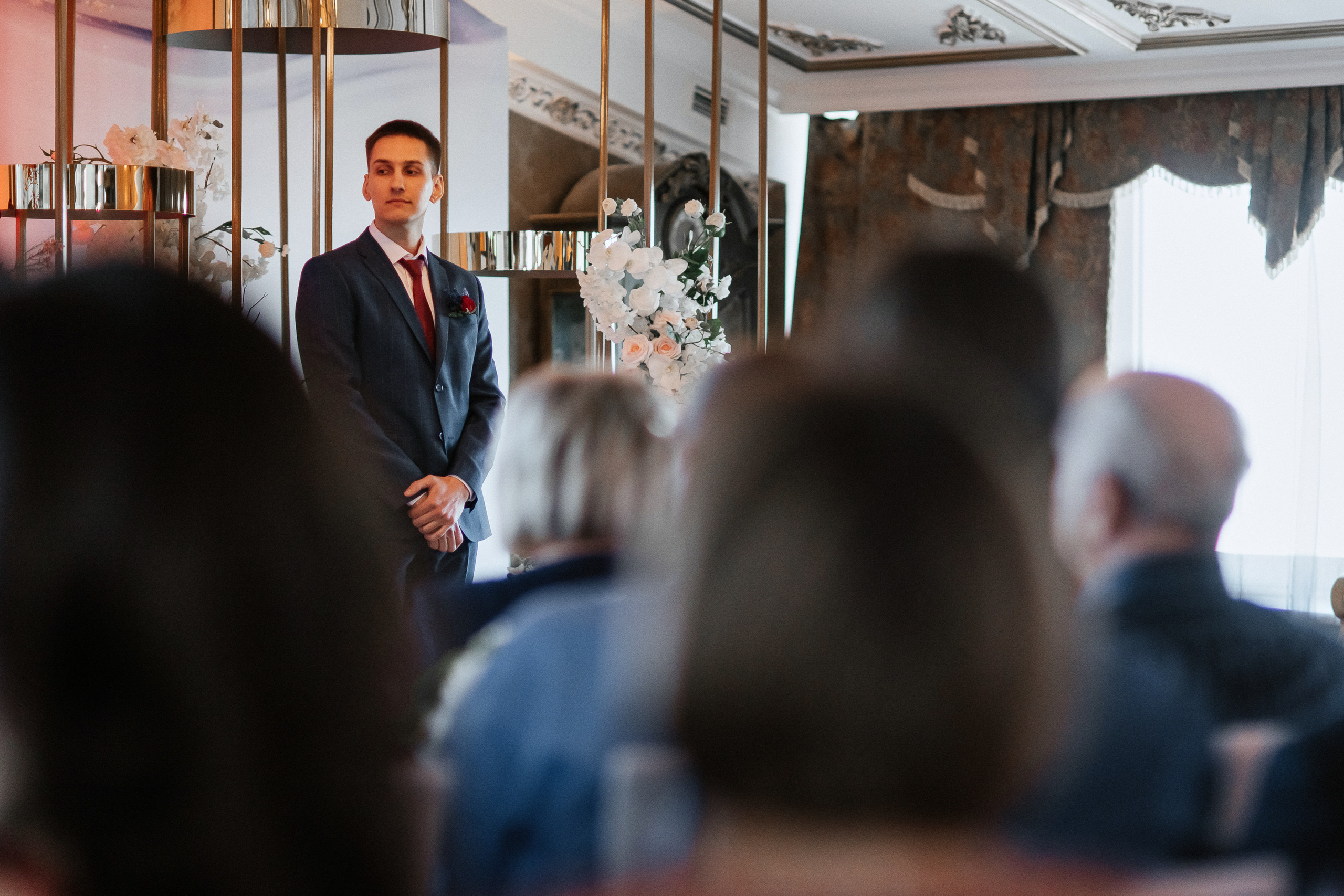 Андрей и Анастасия в «Париже». Фотограф Иркутск, Ангарск, Усолье-Сибирское. Выпускные альбомы