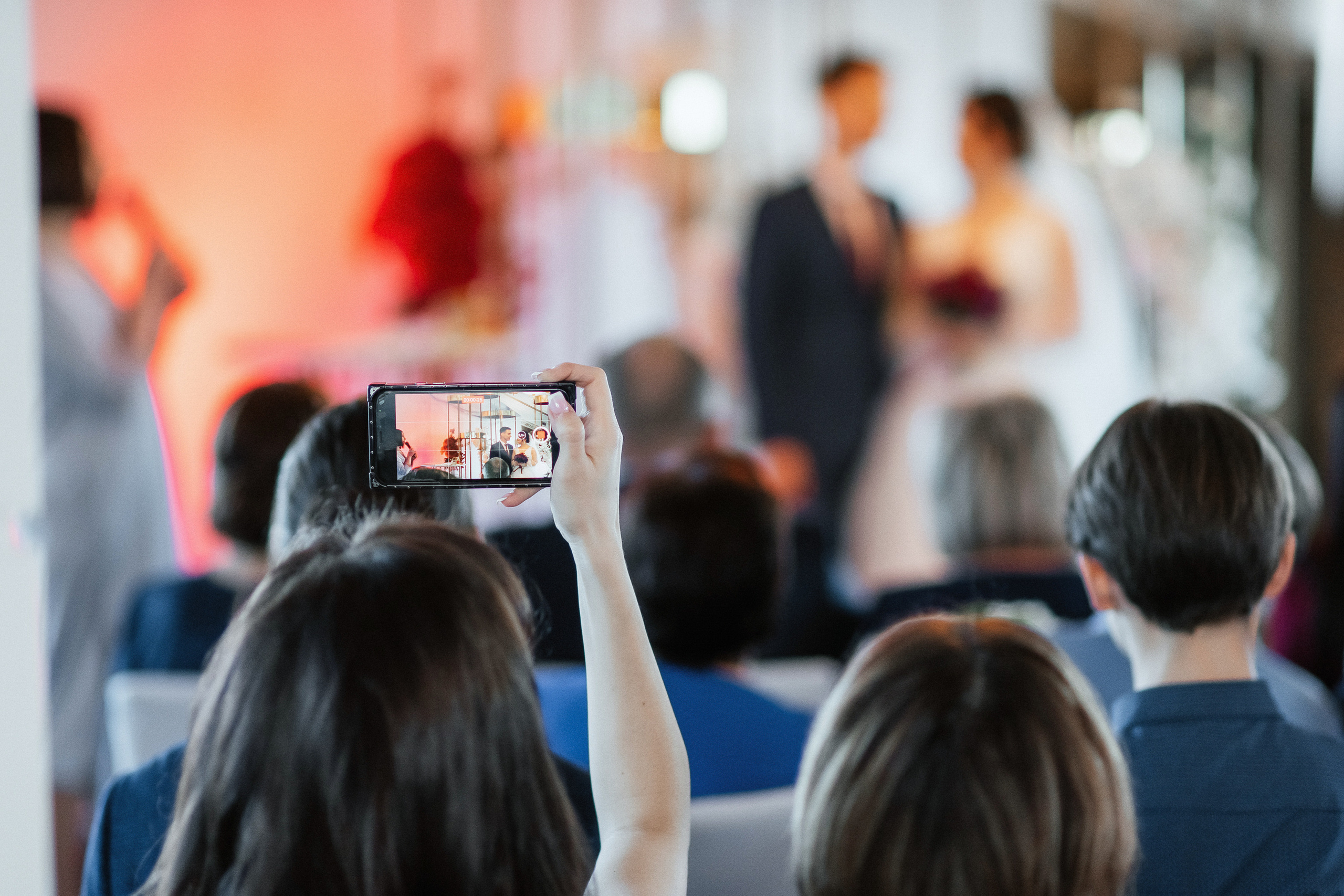 Андрей и Анастасия в «Париже». Фотограф Иркутск, Ангарск, Усолье-Сибирское. Выпускные альбомы