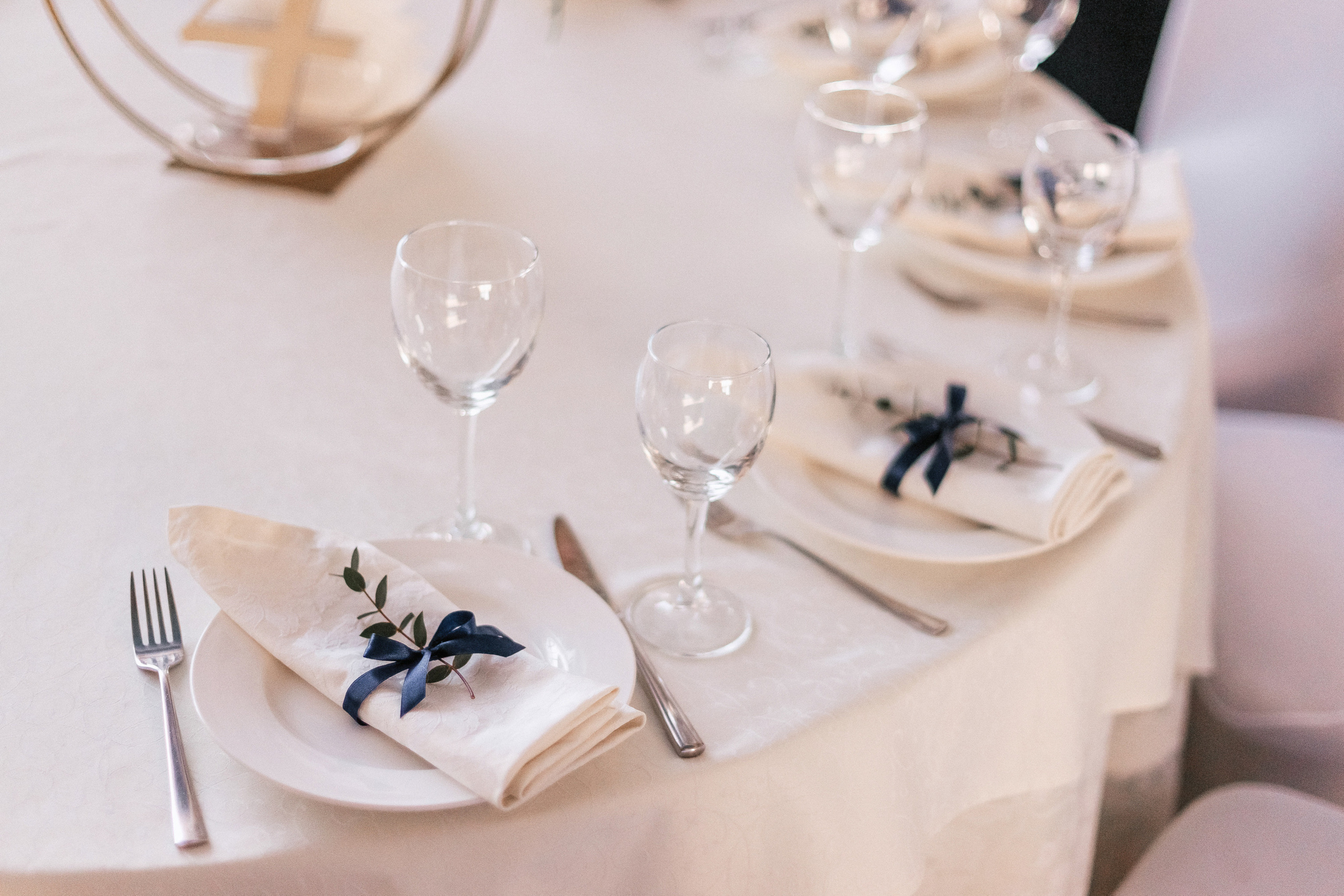 Андрей и Анастасия в «Париже». Фотограф Иркутск, Ангарск, Усолье-Сибирское. Выпускные альбомы