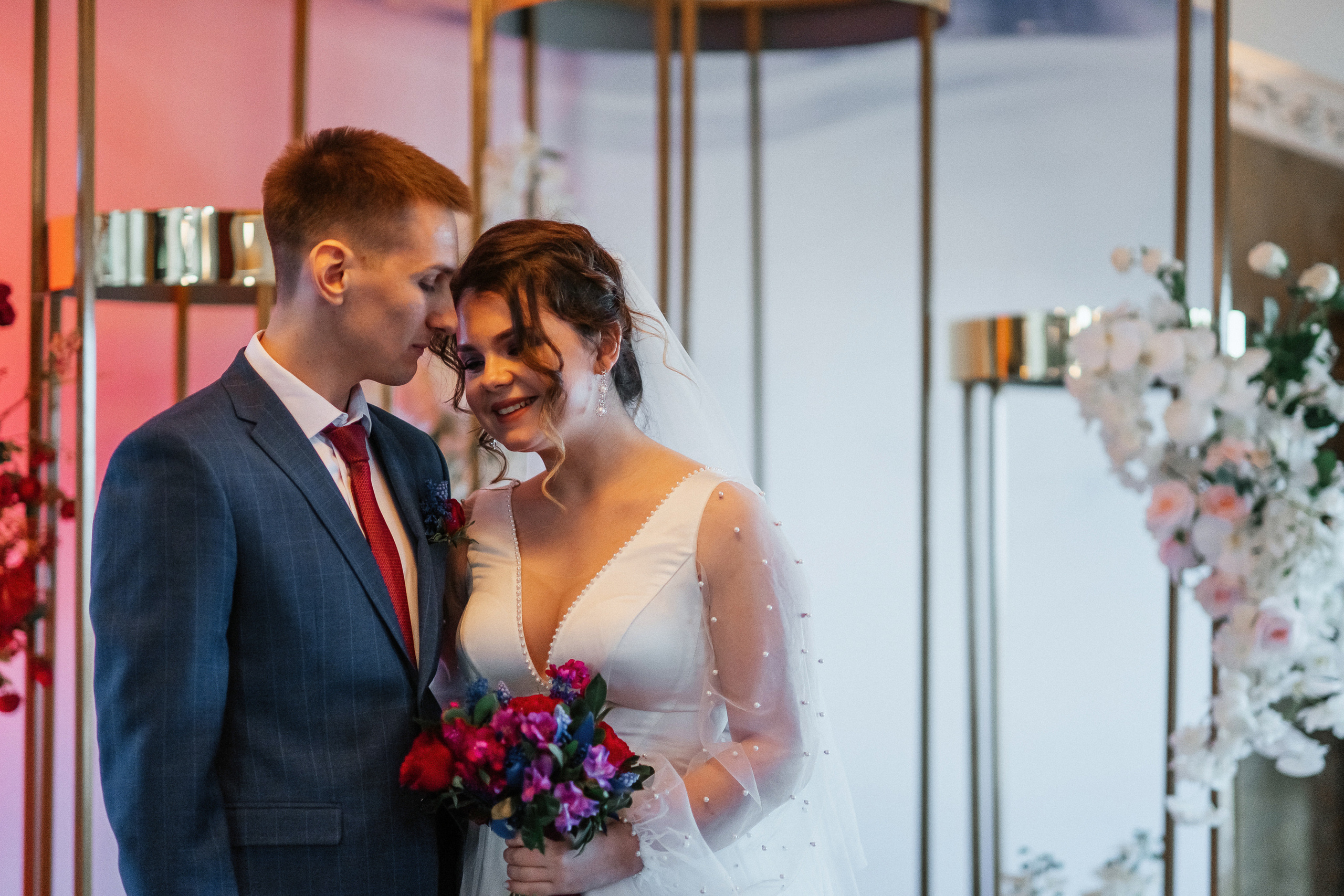 Андрей и Анастасия в «Париже». Фотограф Иркутск, Ангарск, Усолье-Сибирское. Выпускные альбомы