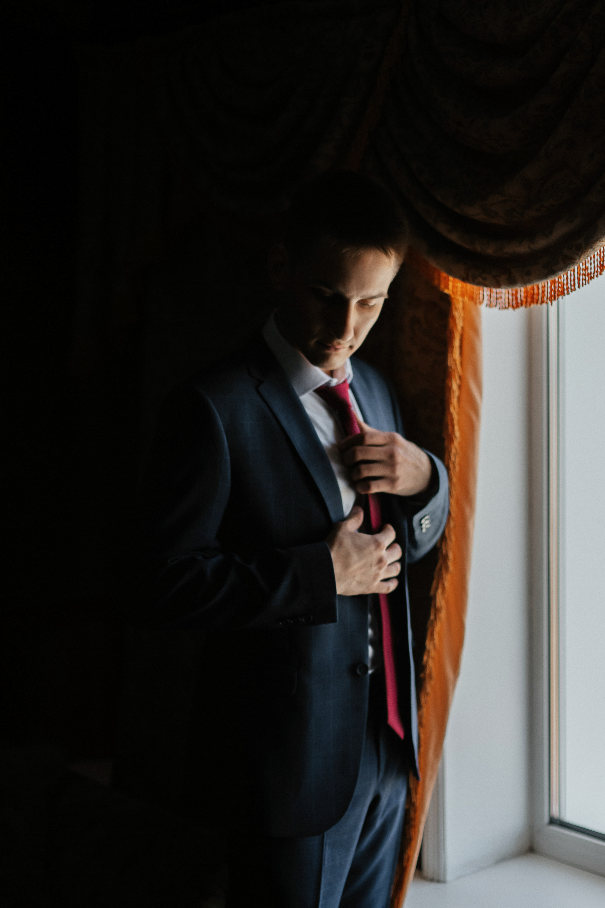 Андрей и Анастасия в «Париже». Фотограф Иркутск, Ангарск, Усолье-Сибирское. Выпускные альбомы