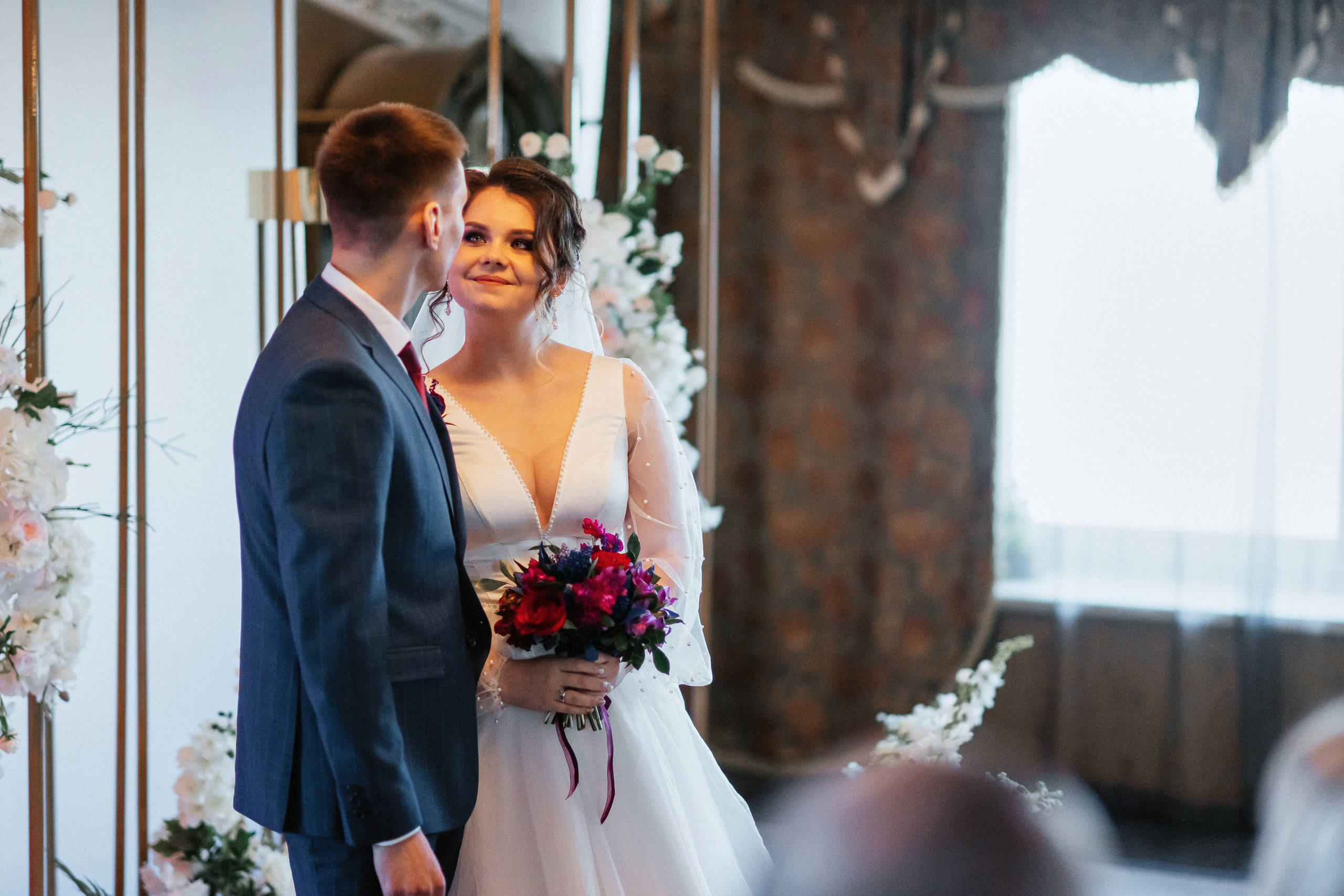 Андрей и Анастасия в «Париже». Фотограф Иркутск, Ангарск, Усолье-Сибирское. Выпускные альбомы