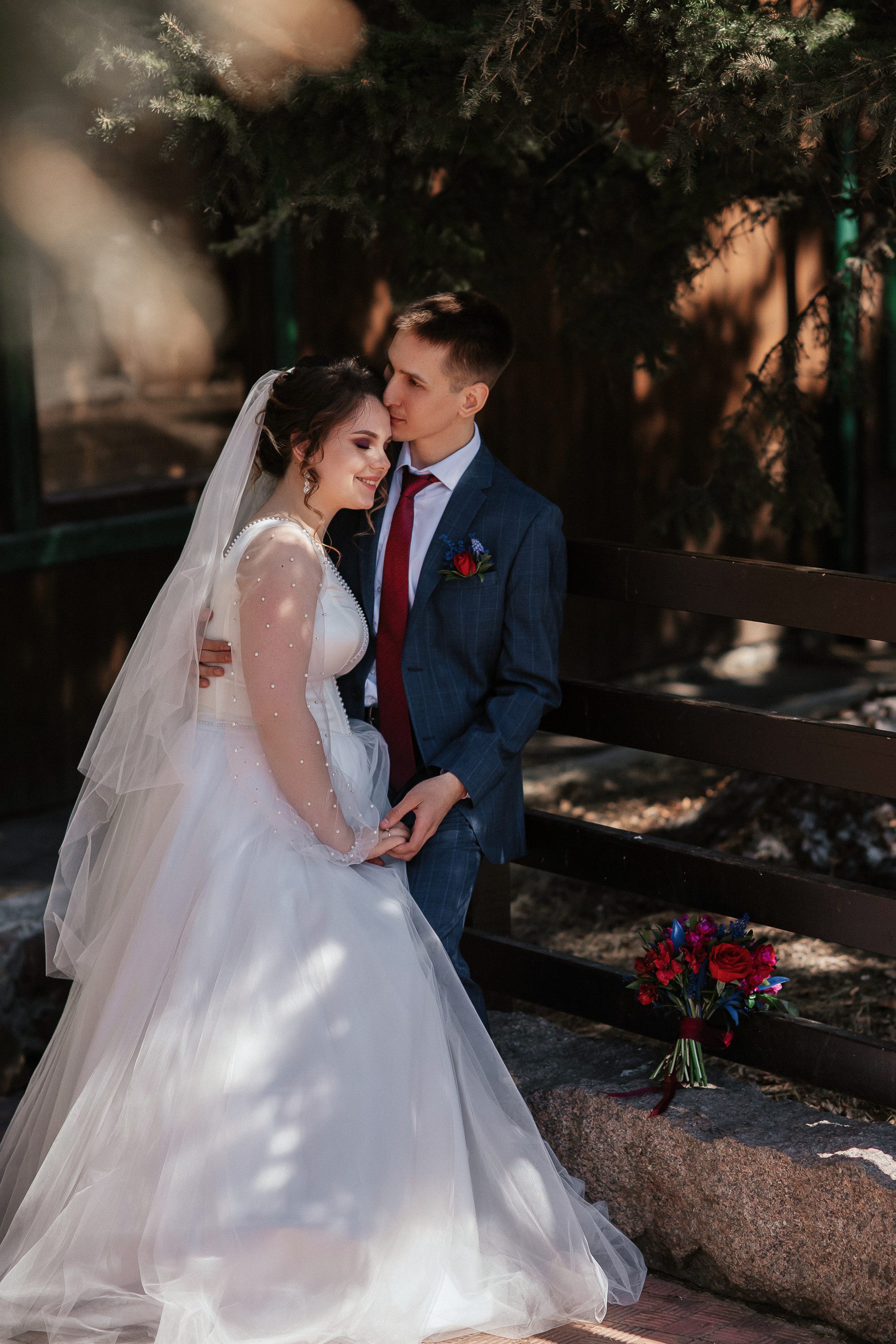 Андрей и Анастасия в «Париже». Фотограф Иркутск, Ангарск, Усолье-Сибирское. Выпускные альбомы