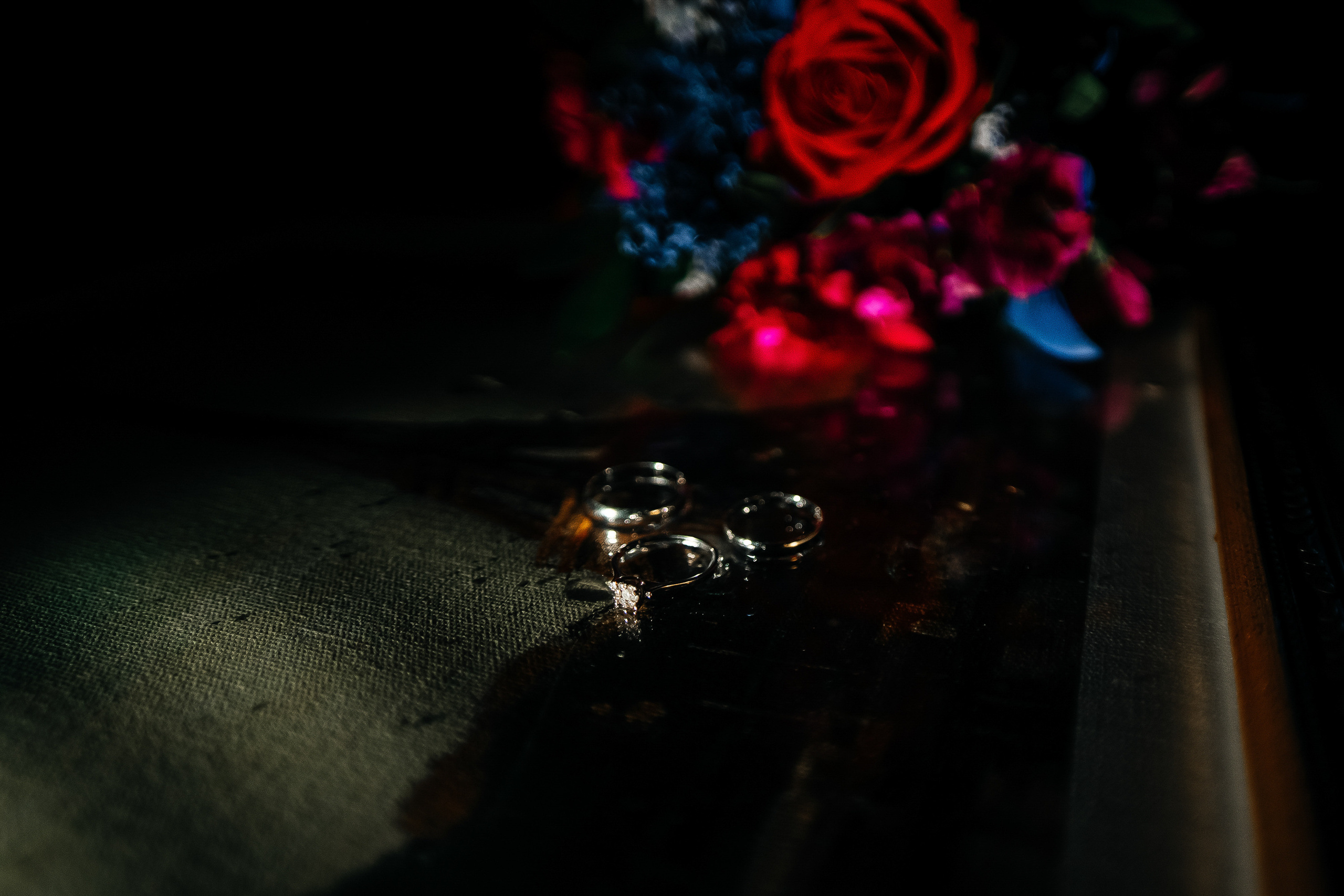 Андрей и Анастасия в «Париже». Фотограф Иркутск, Ангарск, Усолье-Сибирское. Выпускные альбомы