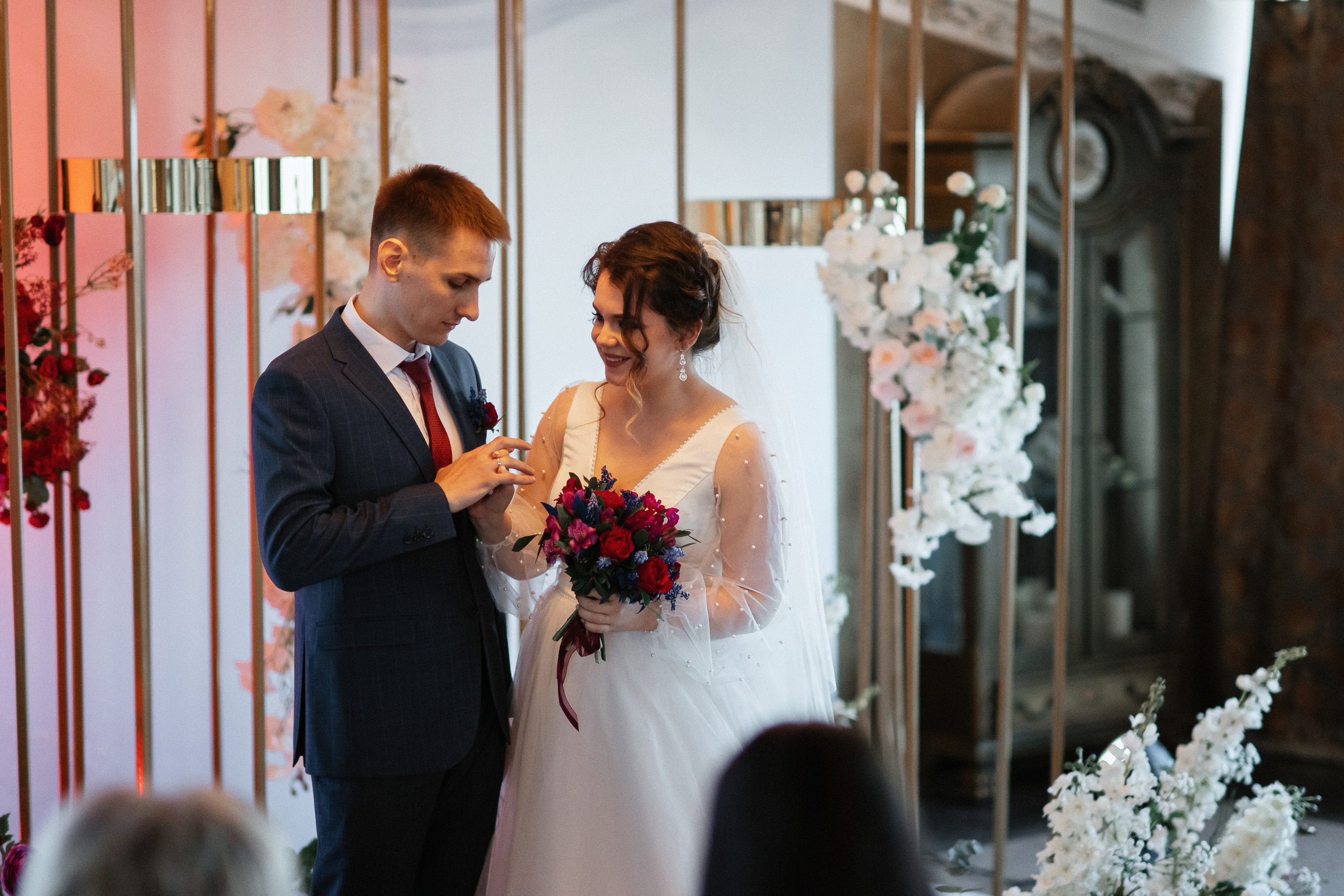 Андрей и Анастасия в «Париже». Фотограф Иркутск, Ангарск, Усолье-Сибирское. Выпускные альбомы