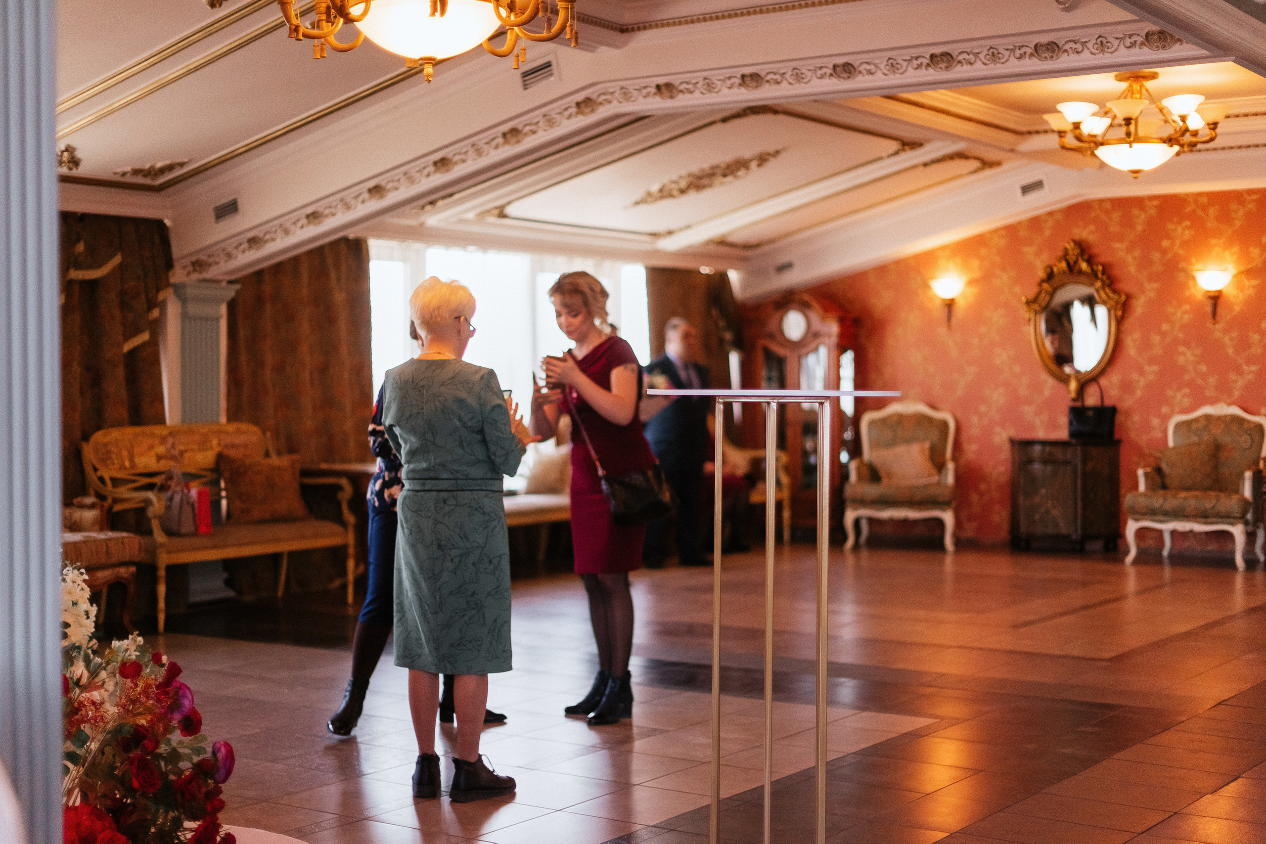 Андрей и Анастасия в «Париже». Фотограф Иркутск, Ангарск, Усолье-Сибирское. Выпускные альбомы