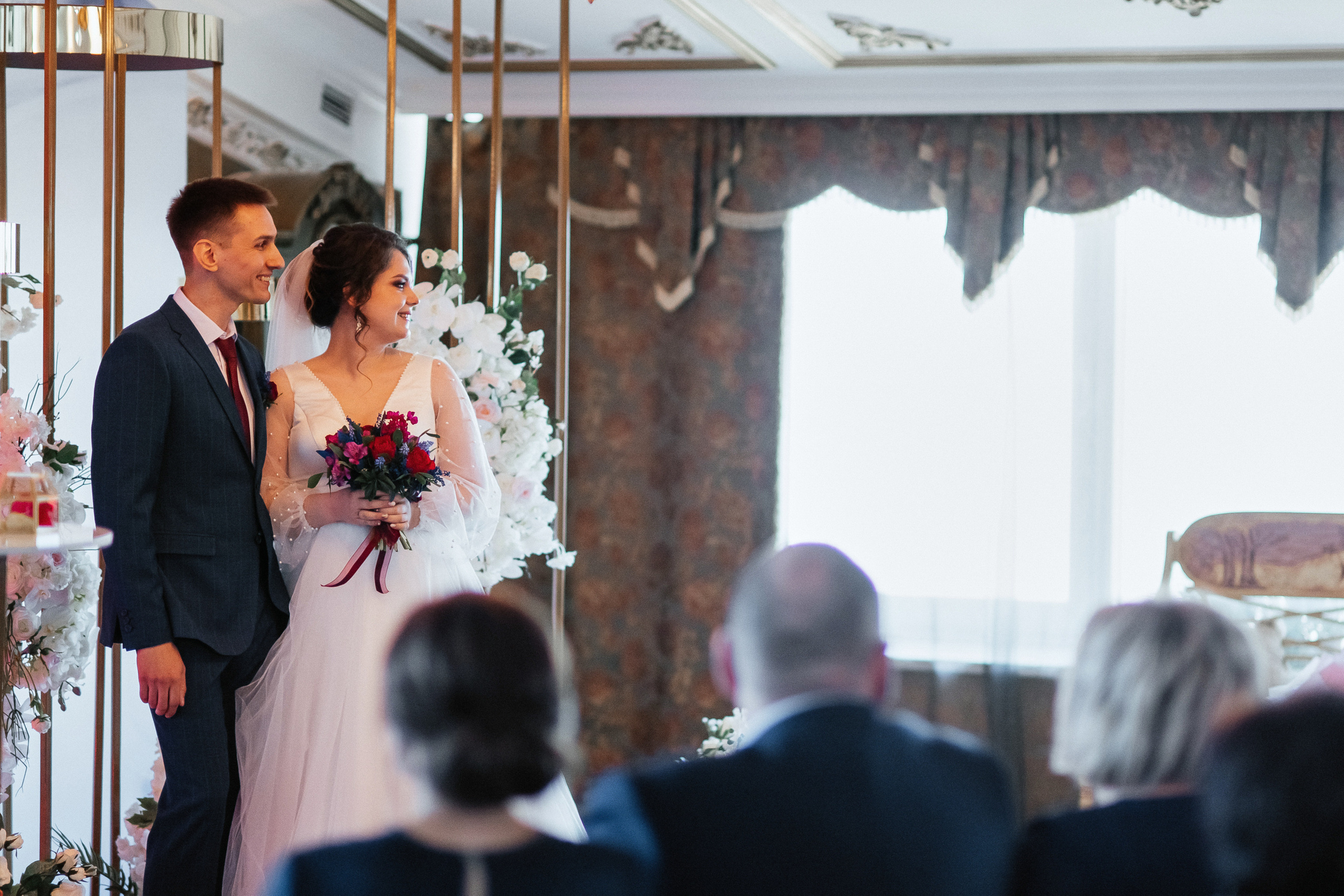 Андрей и Анастасия в «Париже». Фотограф Иркутск, Ангарск, Усолье-Сибирское. Выпускные альбомы