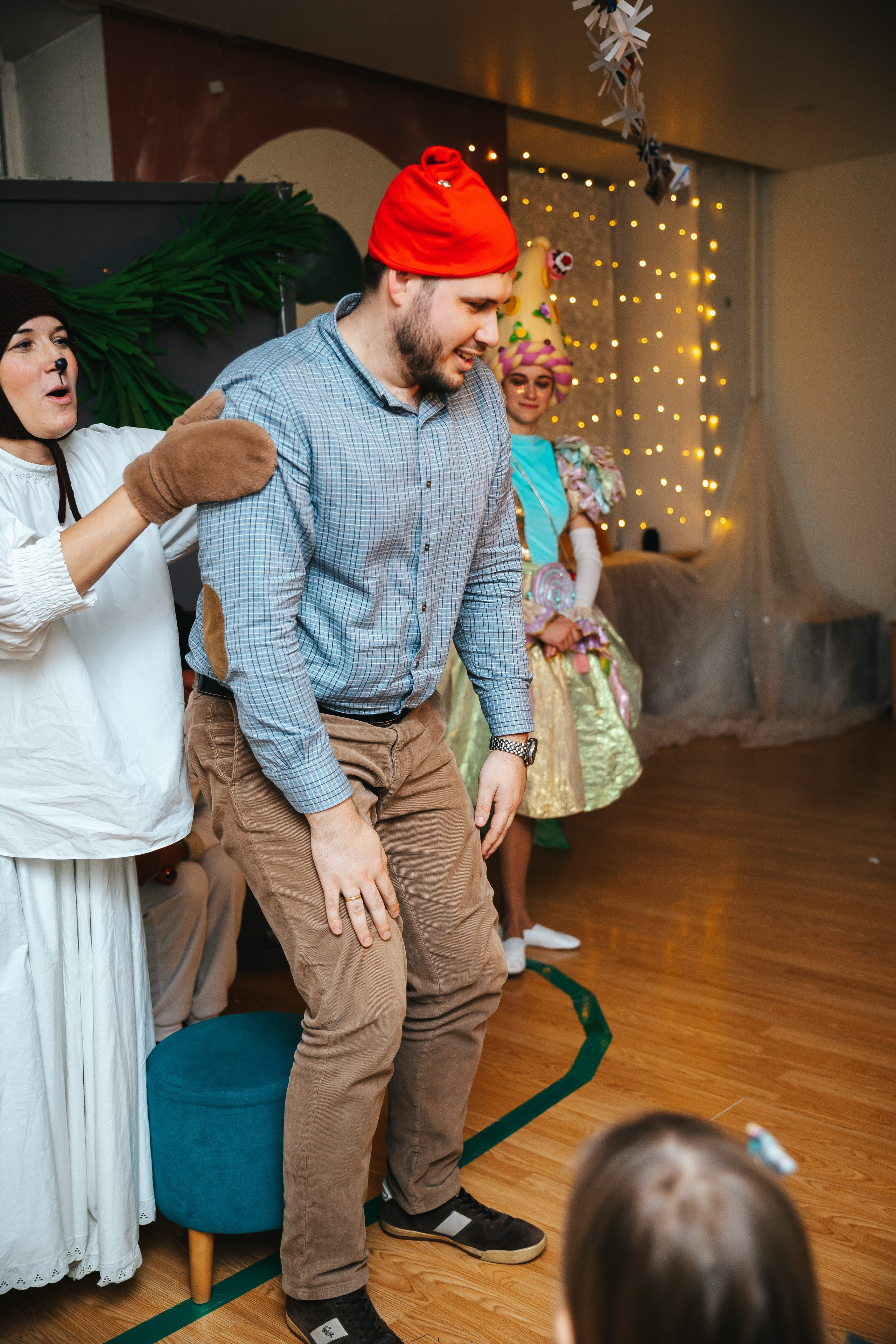 Новогодний утренник в Монтессори-садике. Семейный lifestyle фотограф в Санкт-Петербурге Людмила Пахомова