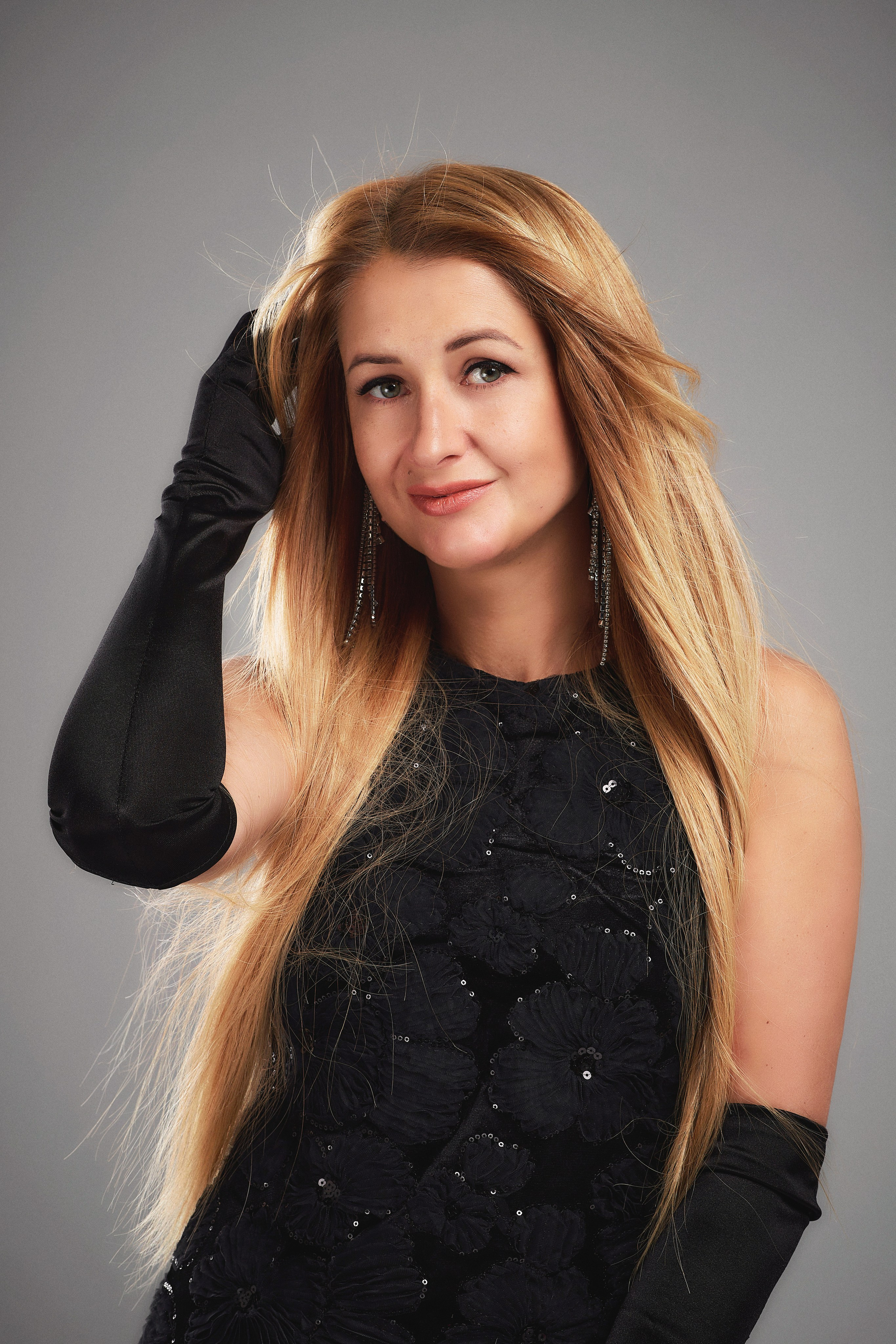 Юлия Кузьминская | Студийная съёмка девушки. Семейный фотограф в Саратове Кузьминская Анжелика