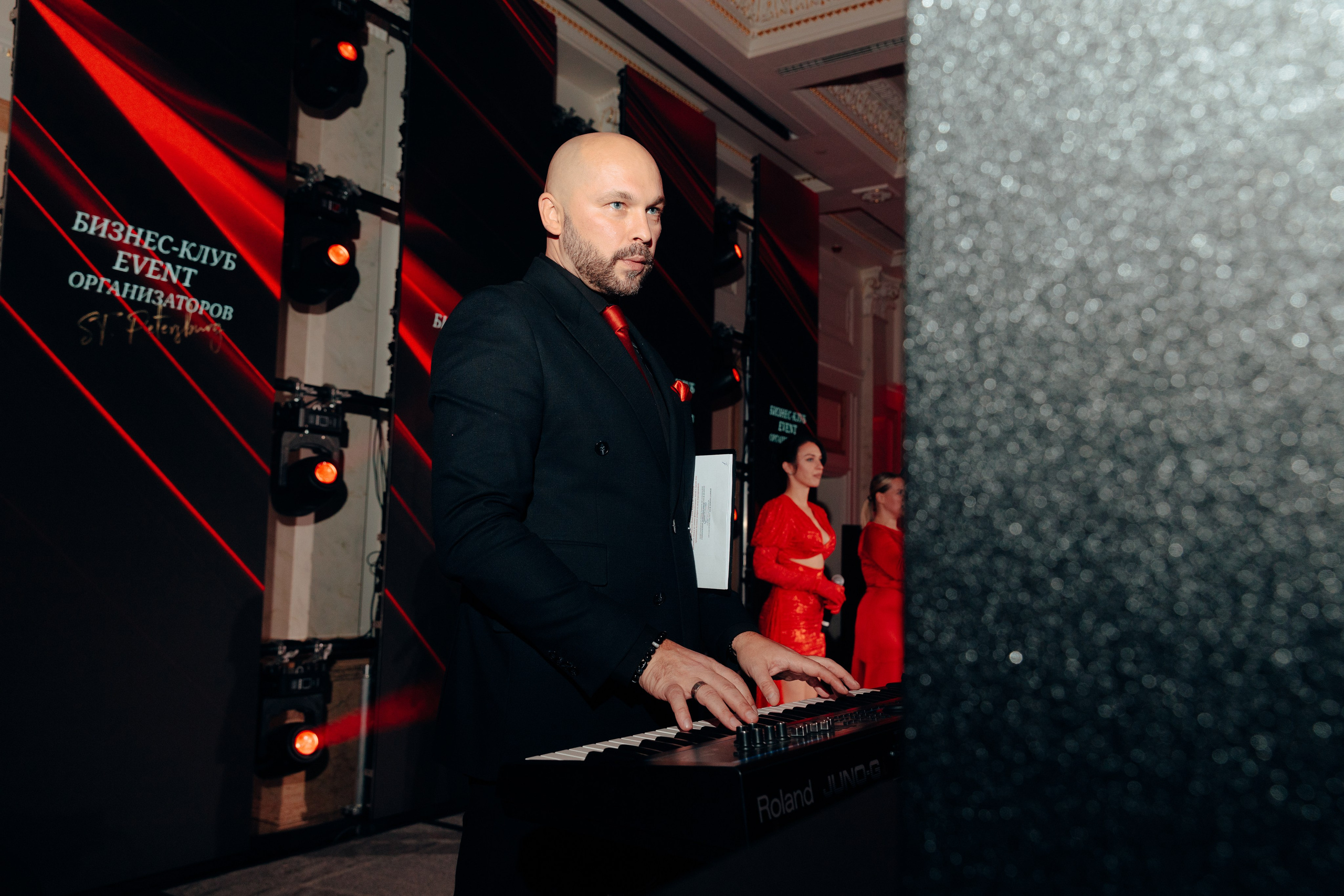 Red ball. Свадебный фотограф в Санкт-Петербурге и Москве Андрей Чернов