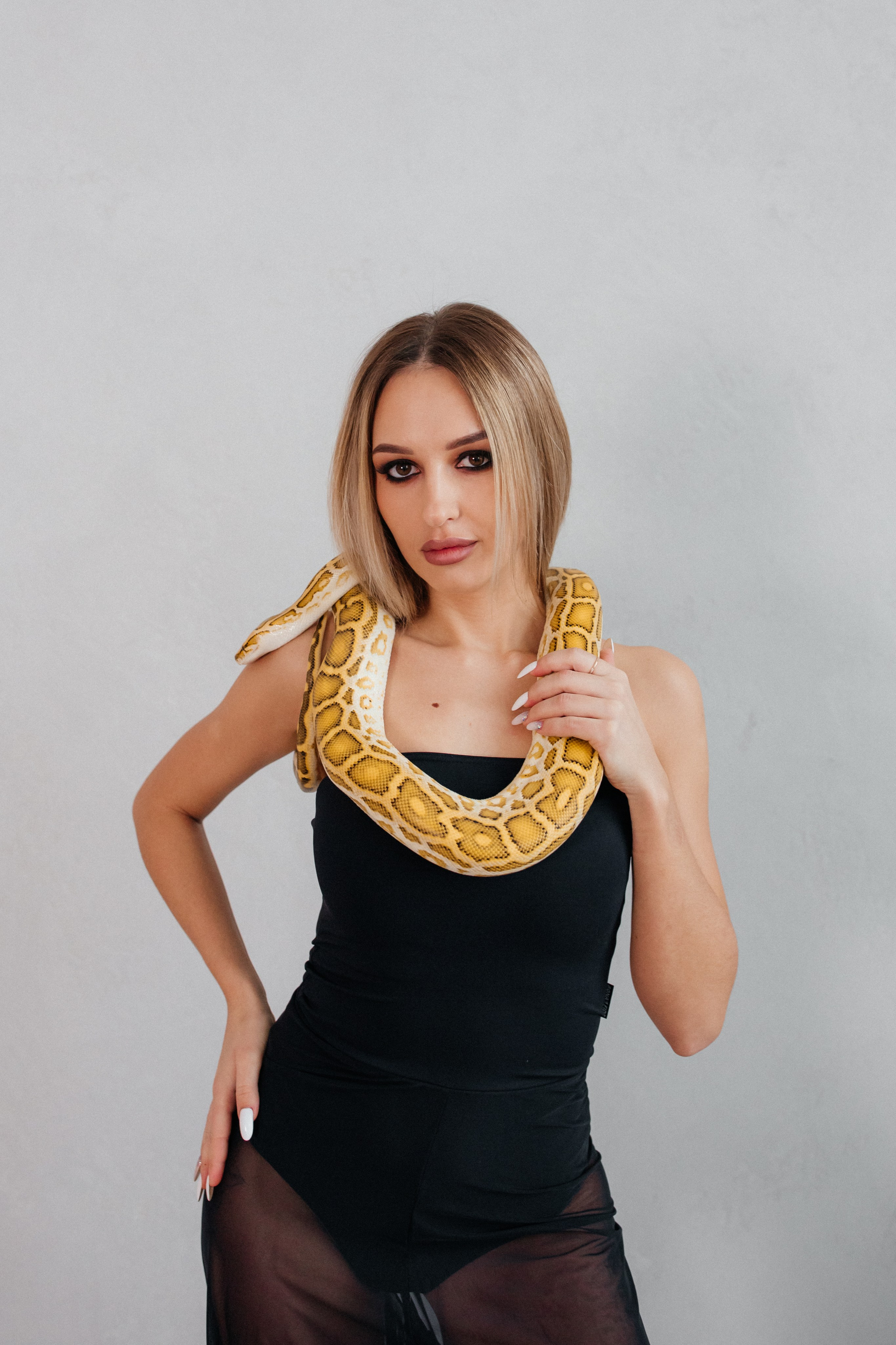 Фотосессии со змеей. Свадебный фотограф в Москве и Твери