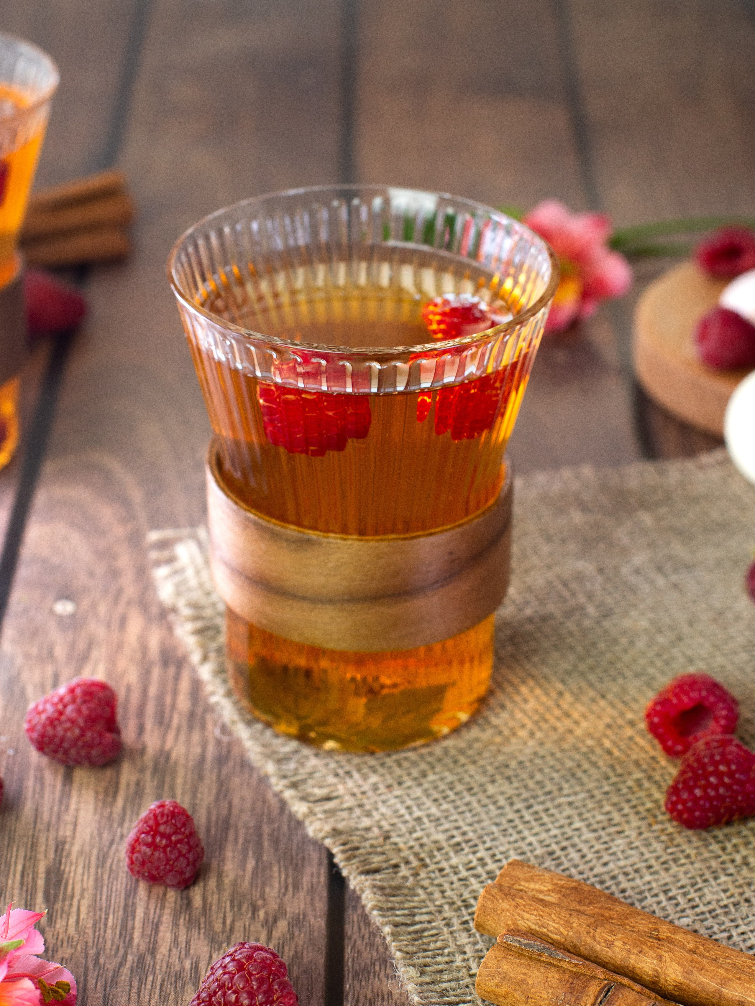 Предметная съемка, фотосъемка стекла, фотосессия для посуды, предметный фотографа СПб 