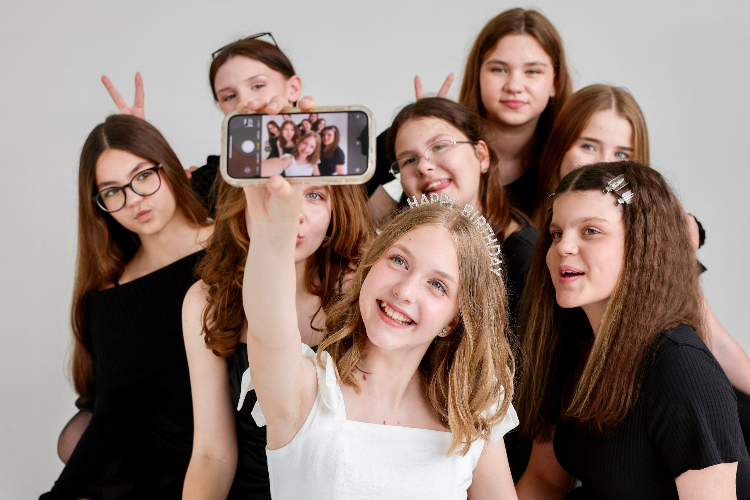 Семейный фотограф Екатерина Тимофеева. Семейная фотосессия в фотостудии в Подольске. Фотограф Екатерина Тимофеева в Подольске. Индивидуальная фотосессия в фотостудии. Свадебные и семейные фотосессии