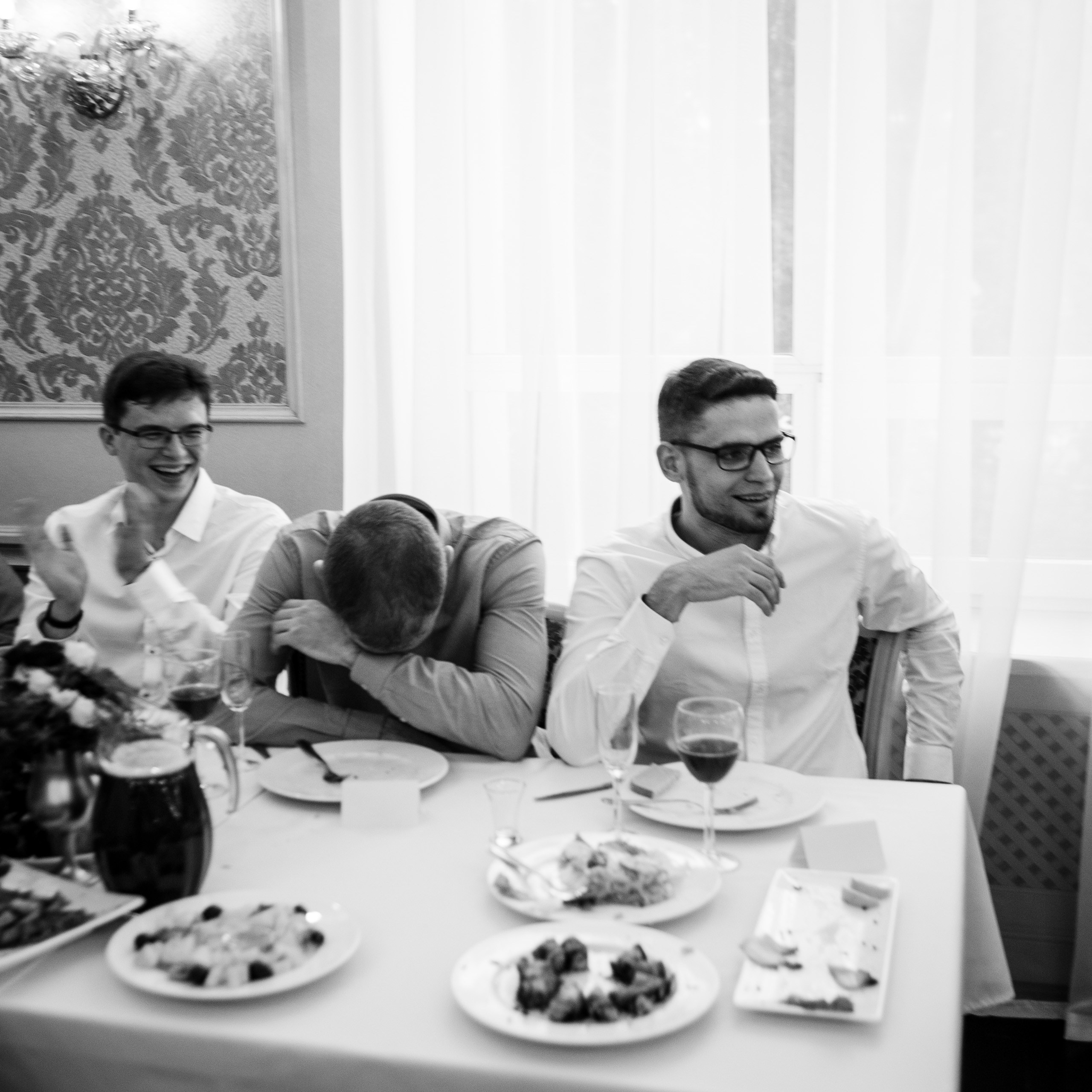 Солнце, яблоки и лодка. Фотограф Серафим Крюков